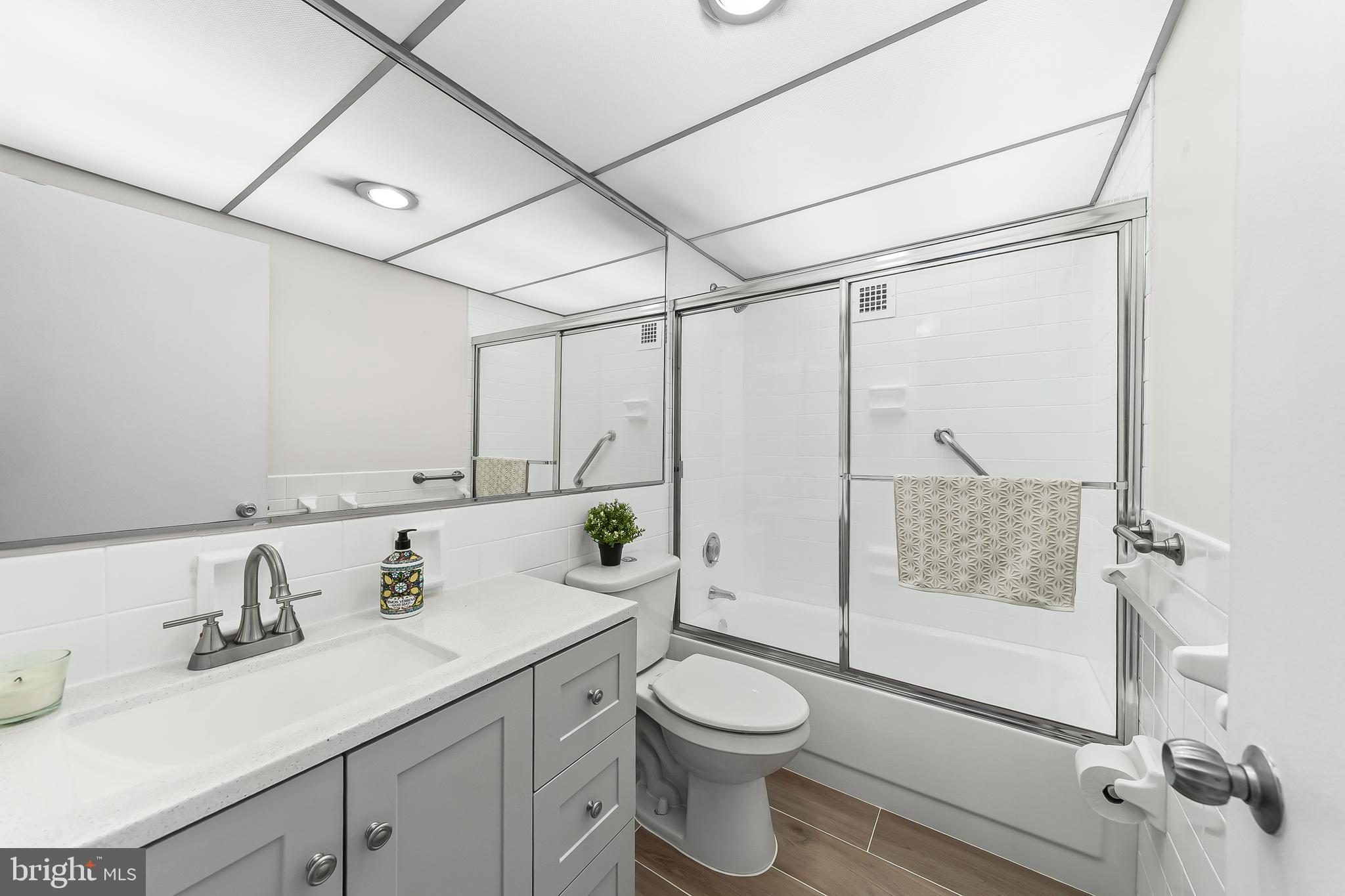 GREEN HILL - Residential