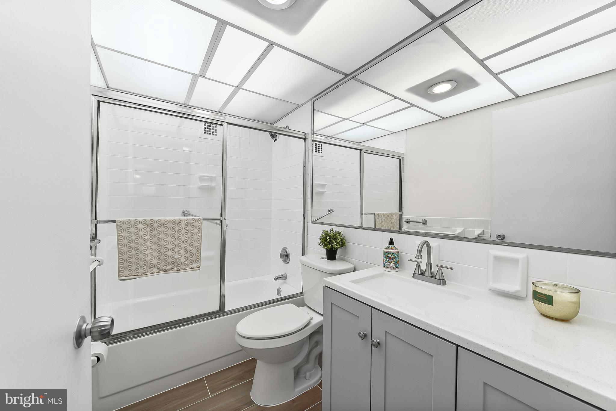 GREEN HILL - Residential