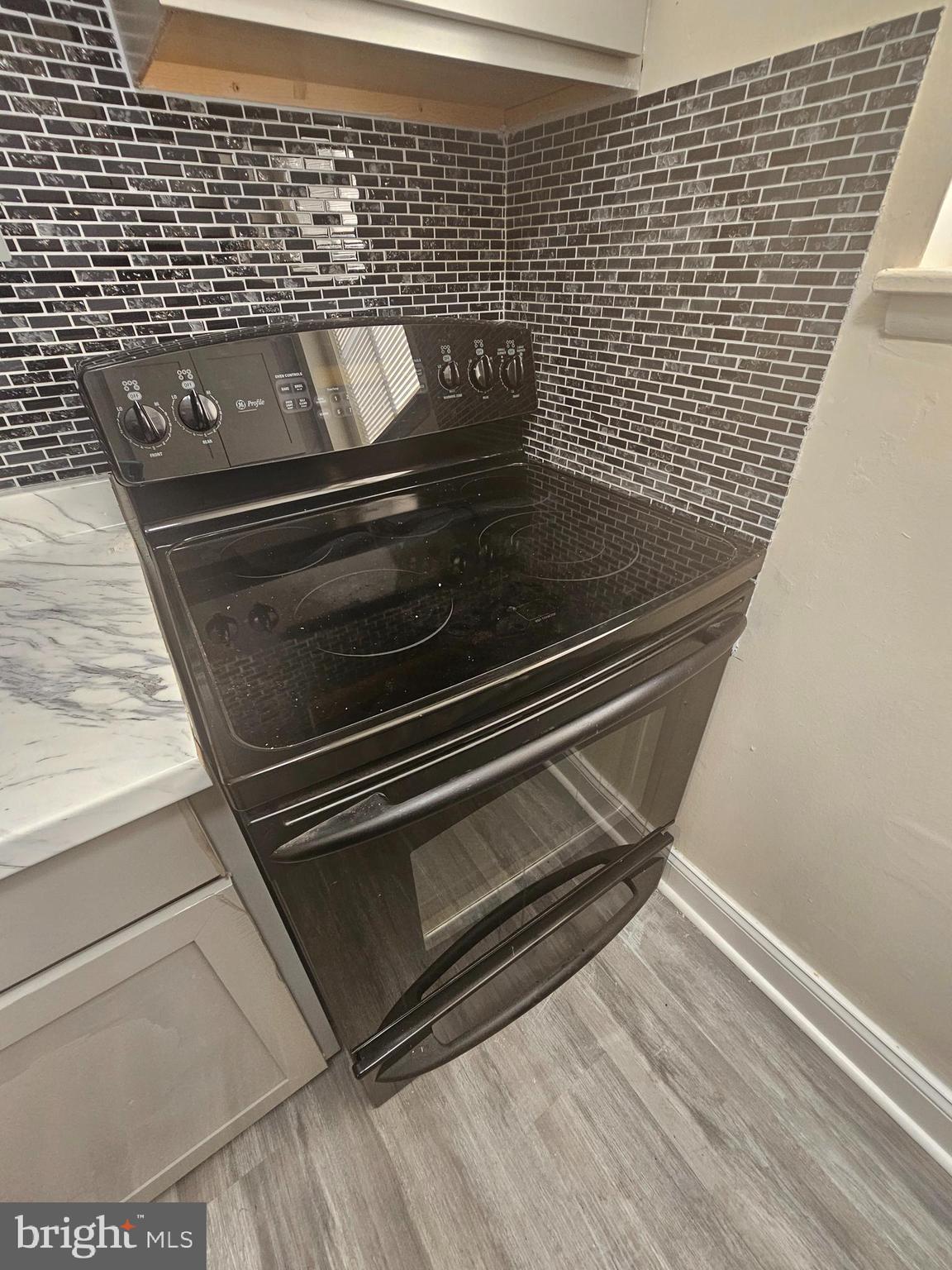 DISTRICT HGTS 05 - Residential Lease