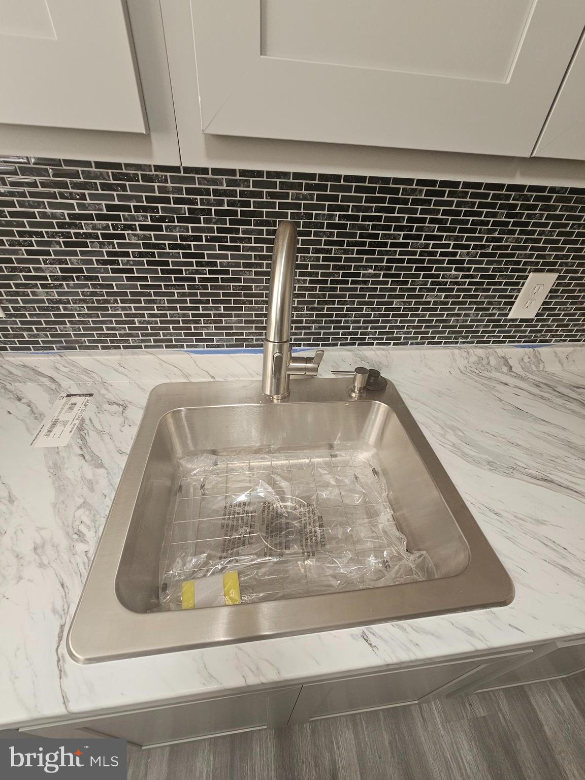 DISTRICT HGTS 05 - Residential Lease