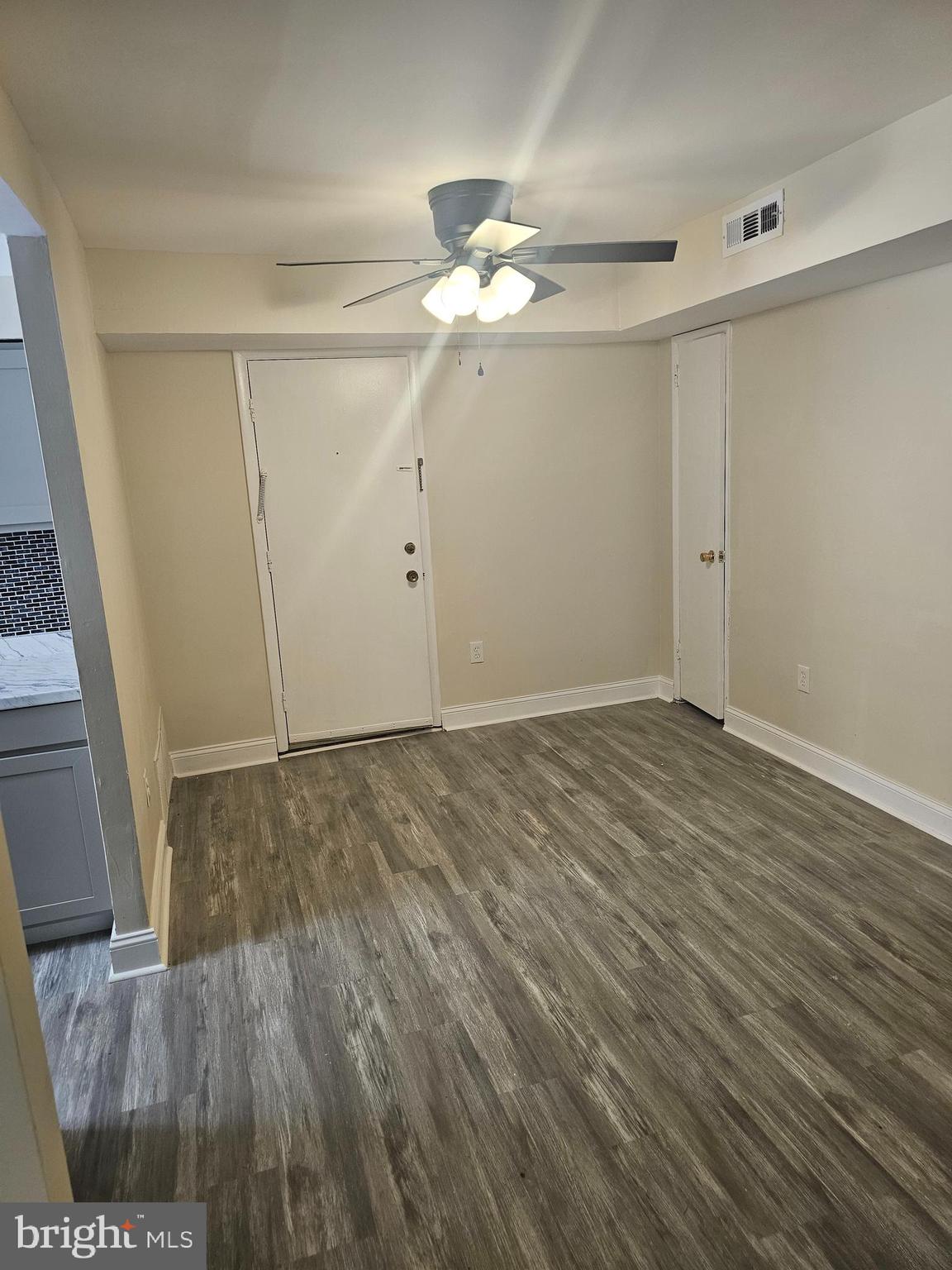 DISTRICT HGTS 05 - Residential Lease