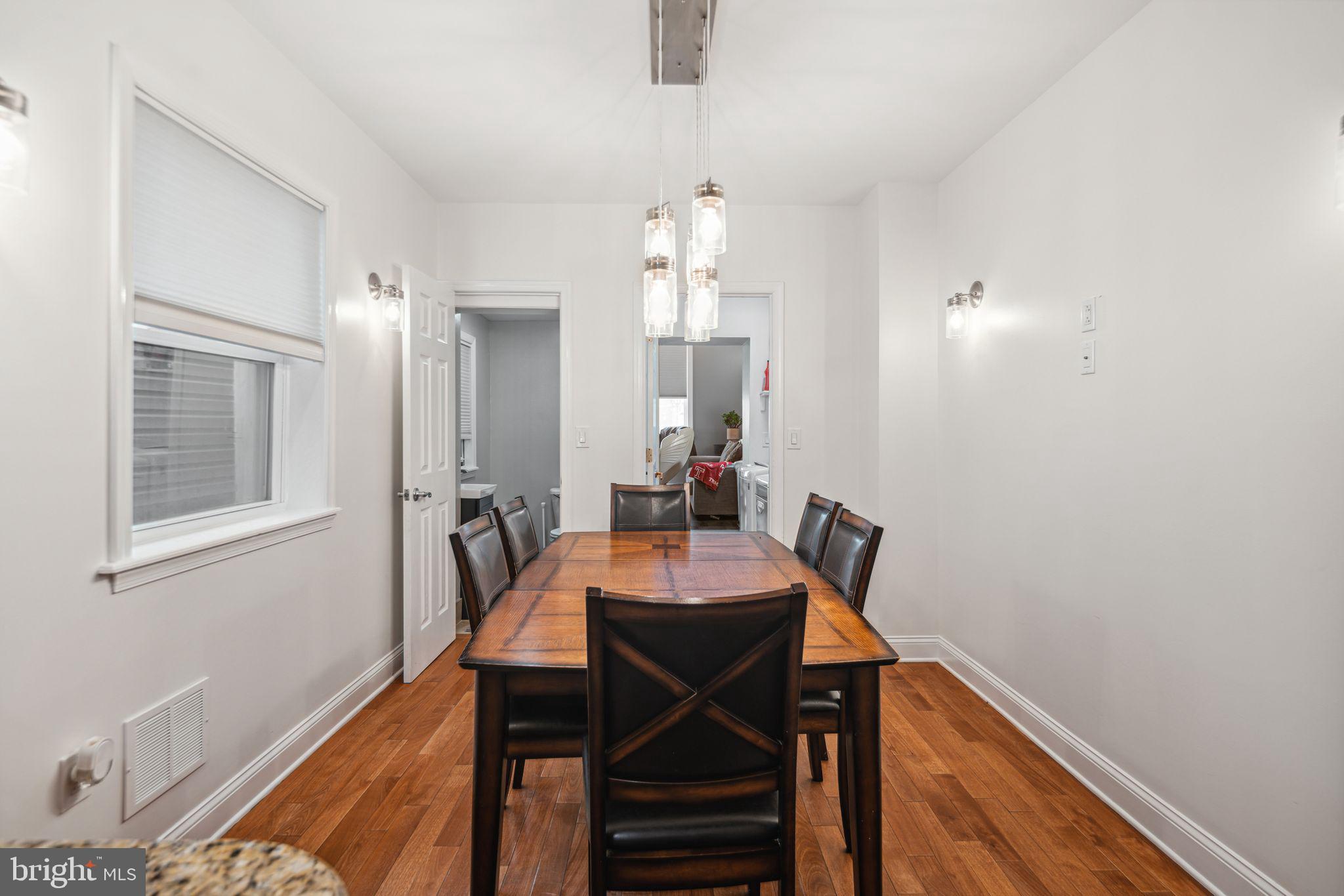 PORT RICHMOND - Residential