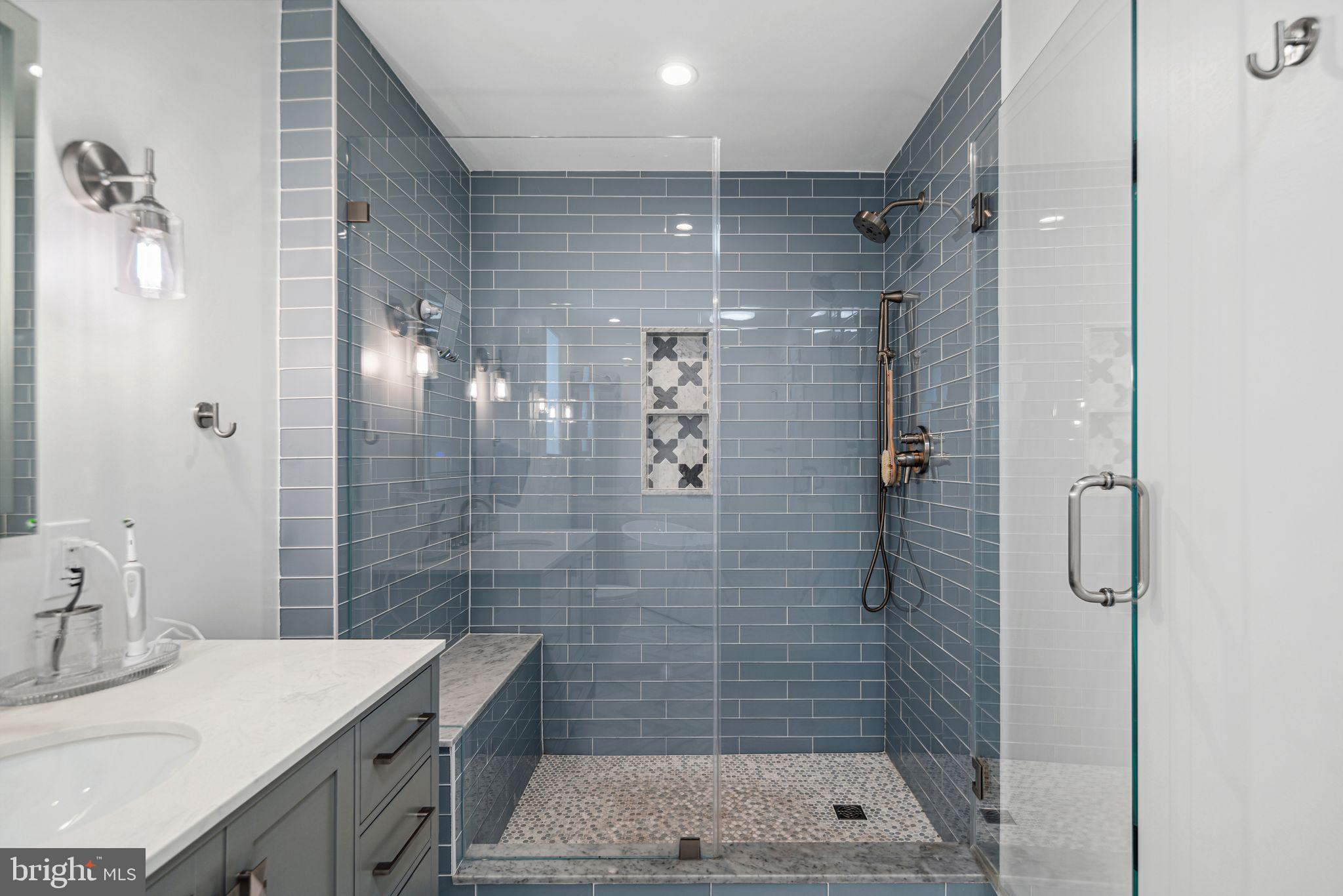 PORT RICHMOND - Residential