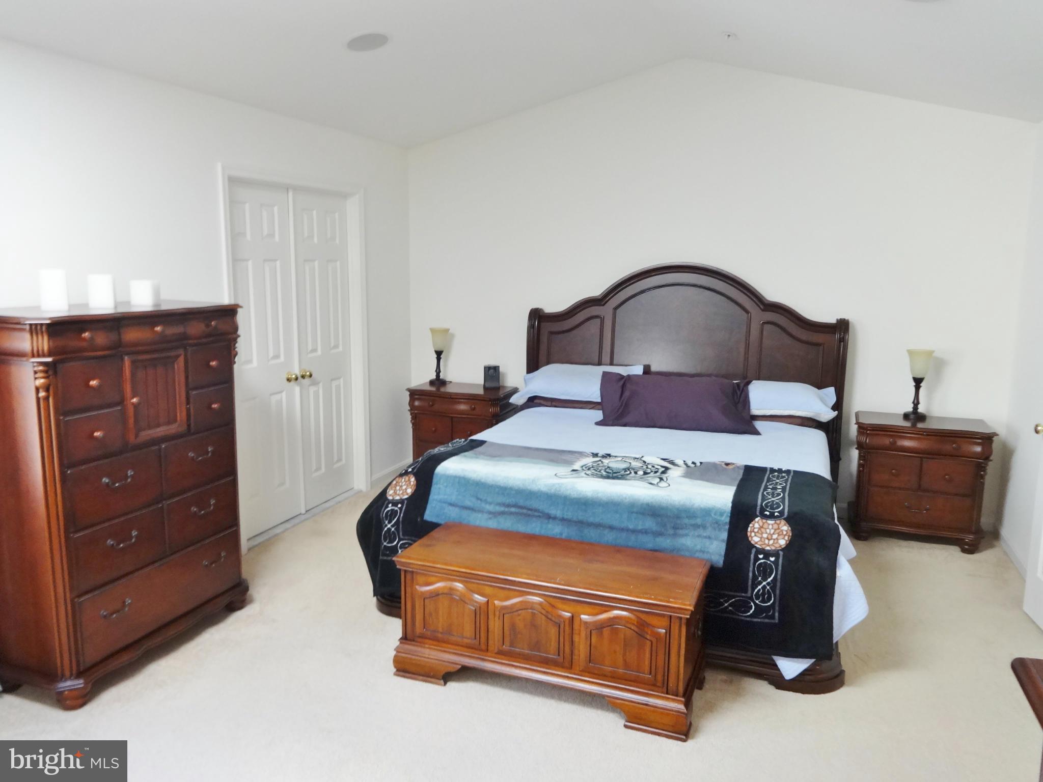 CHAPEL GROVE - Residential