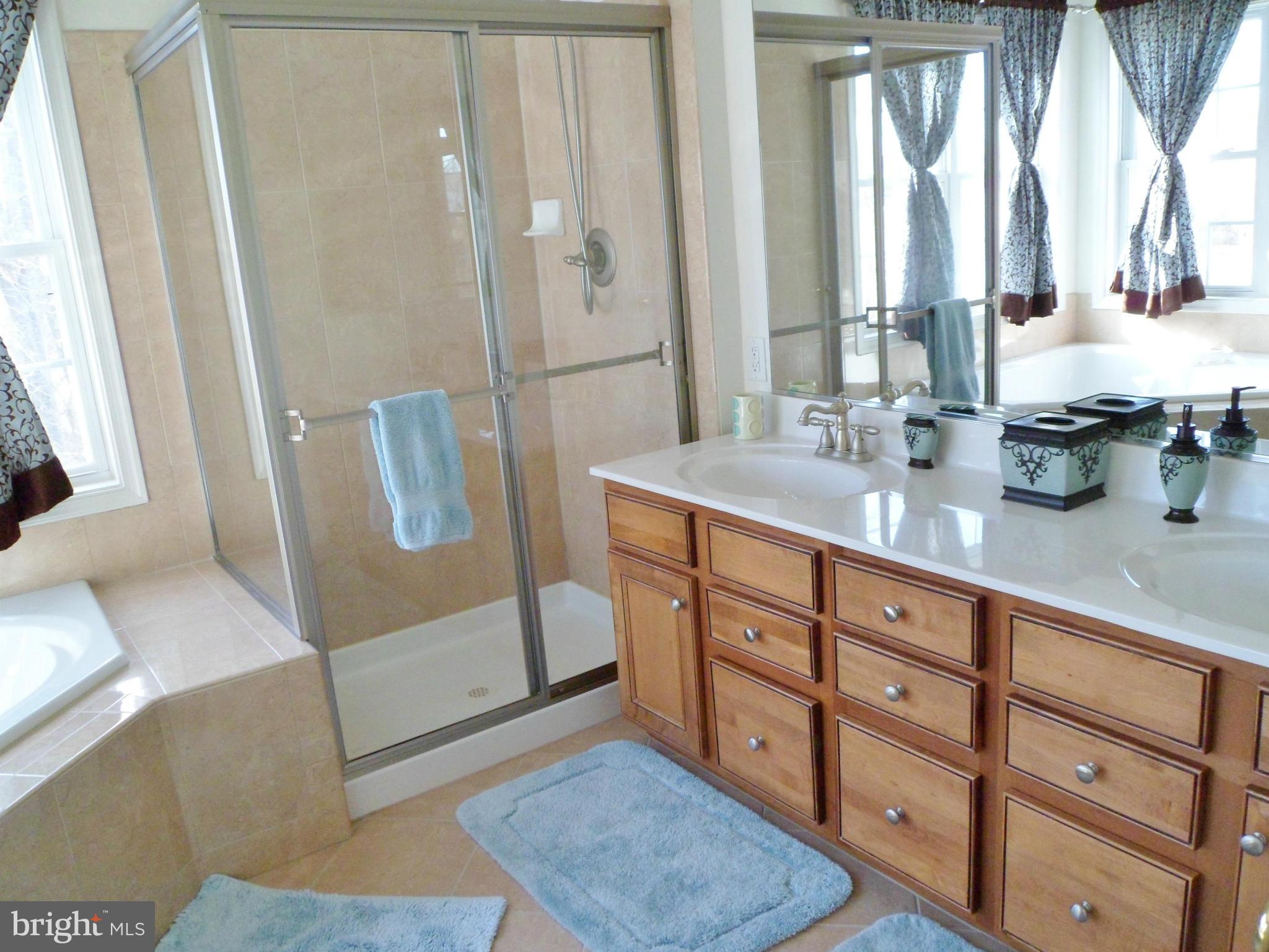 CHAPEL GROVE - Residential