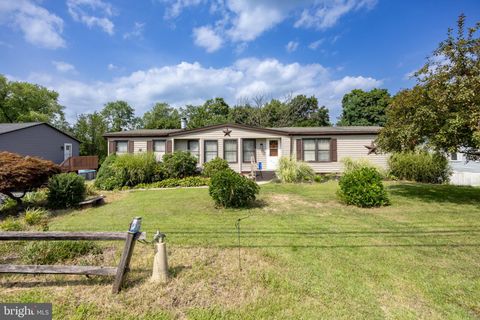 1215 E MAIN STREET DOUGLASSVILLE PA 19518