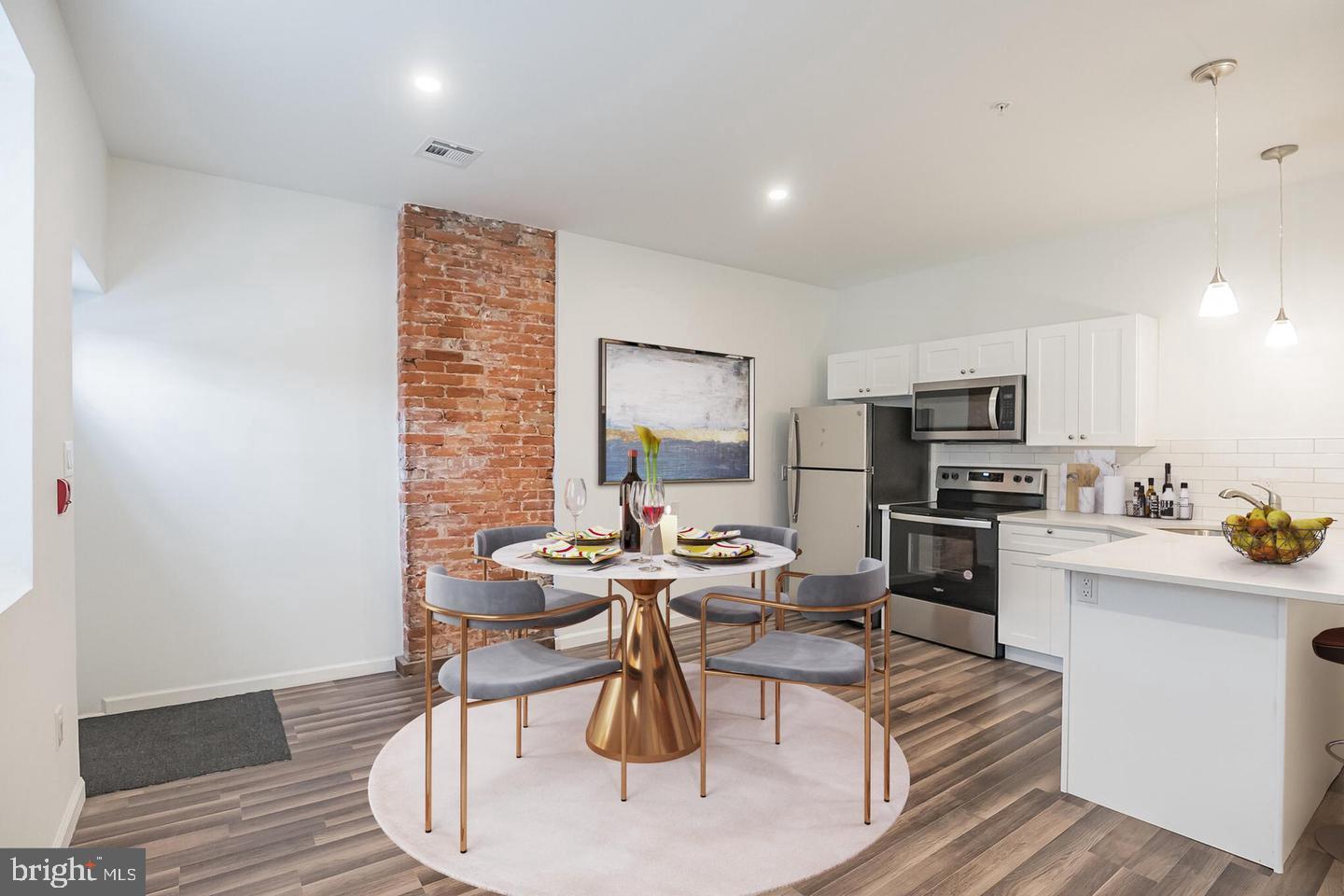 PHILADELPHIA (NORTHWEST) - Residential Lease