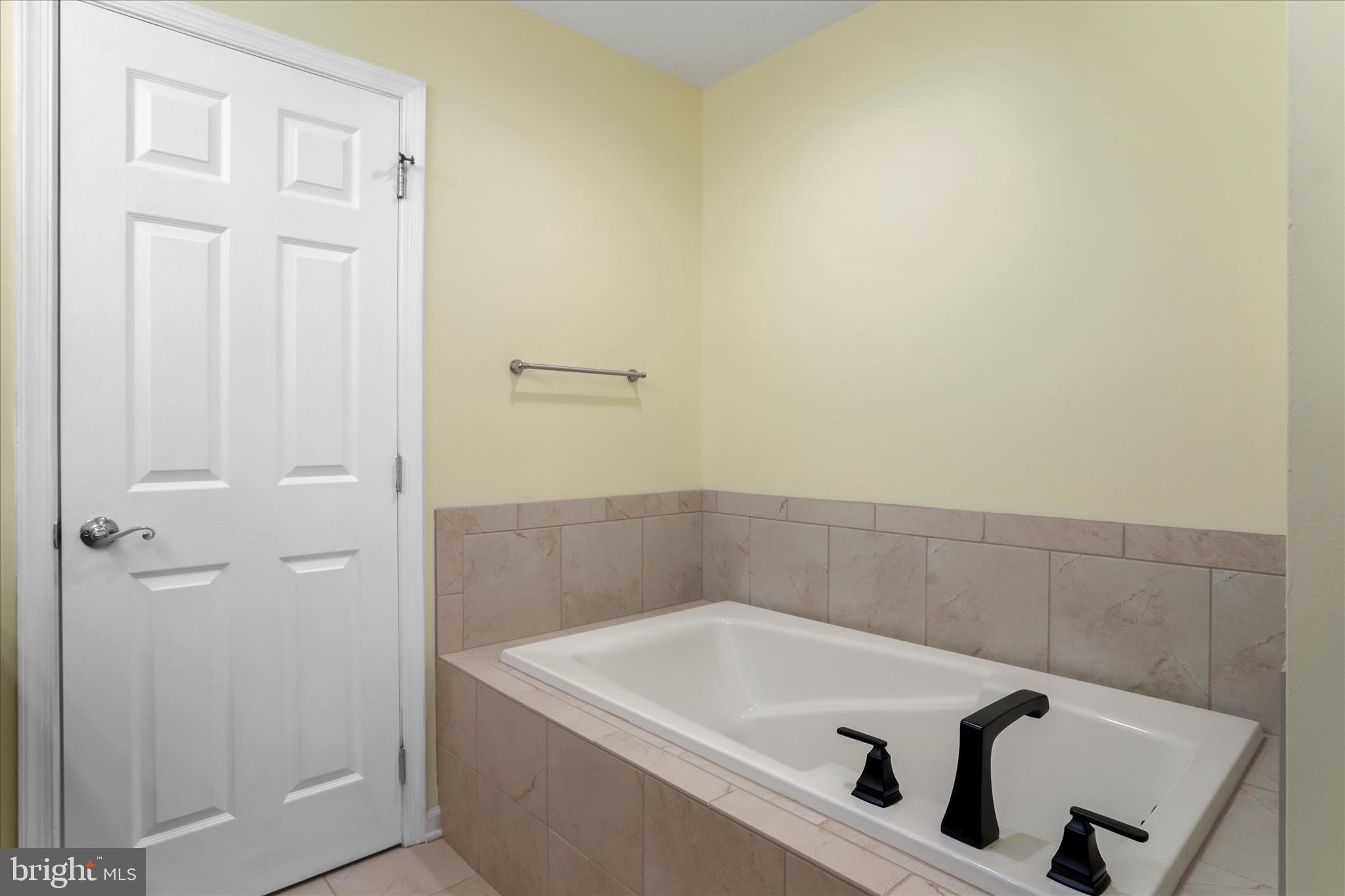 NORTH GATE TOWNE HOMES - Residential