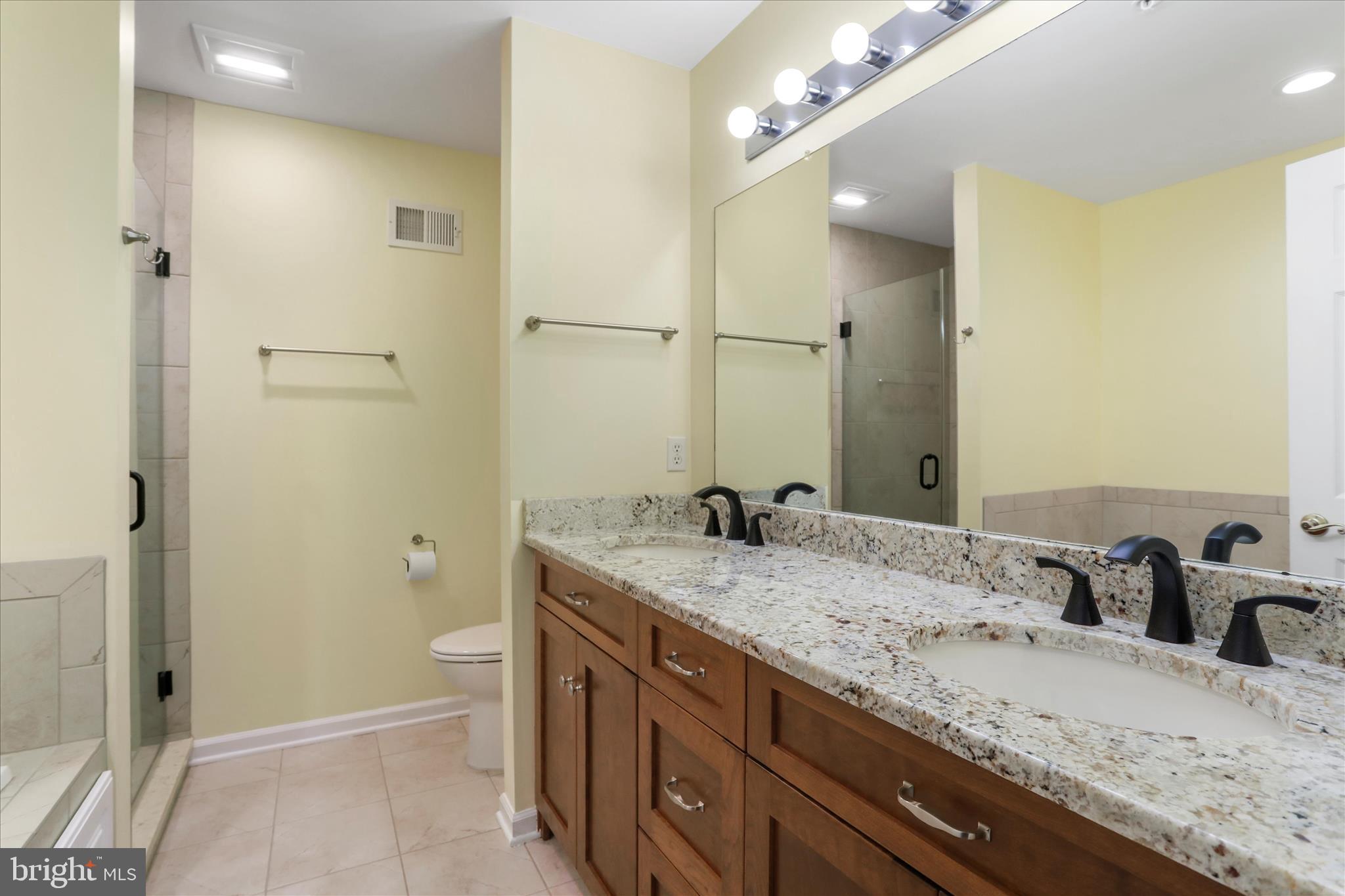 NORTH GATE TOWNE HOMES - Residential