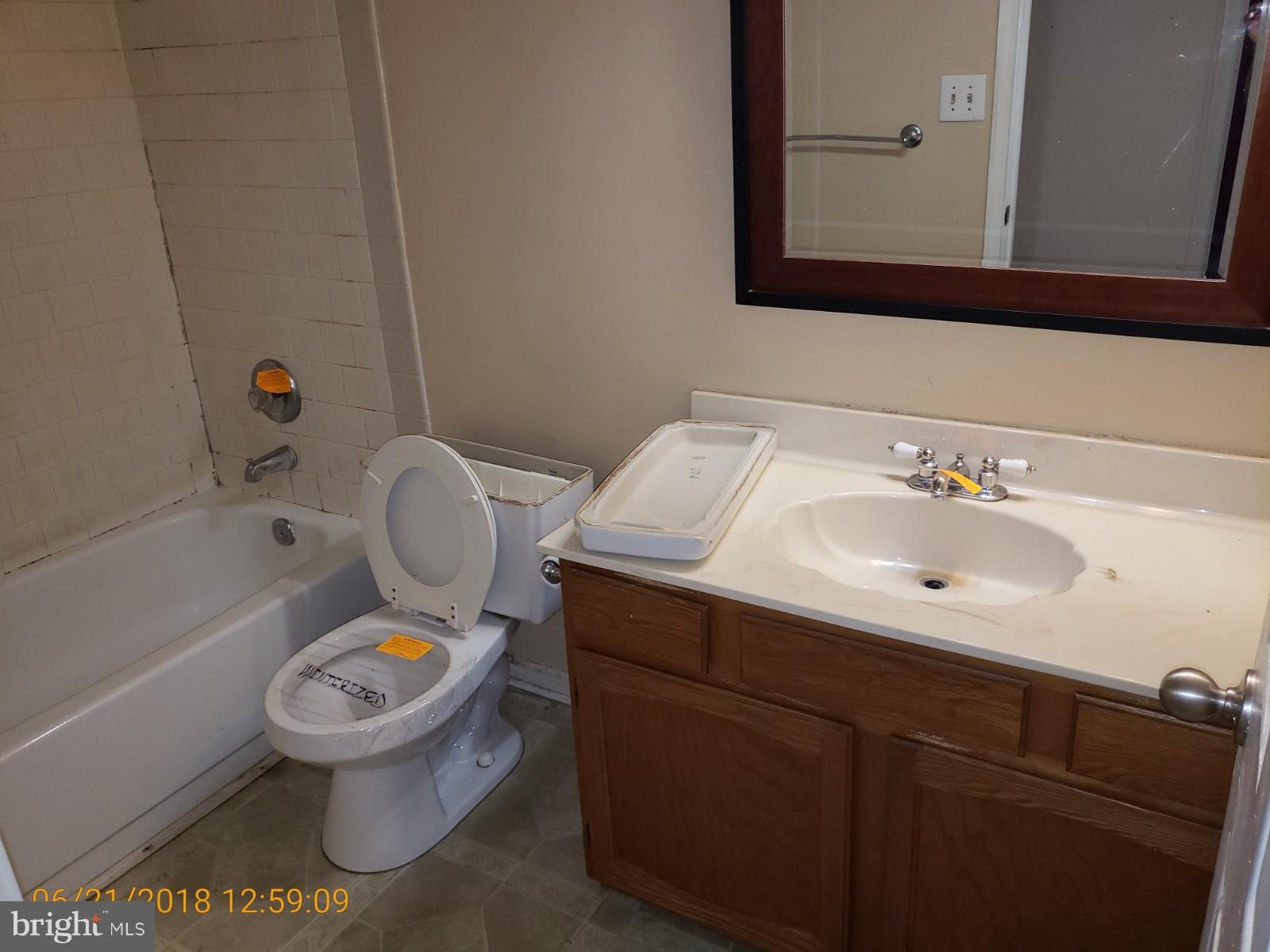 HARFORD WOODS - Residential