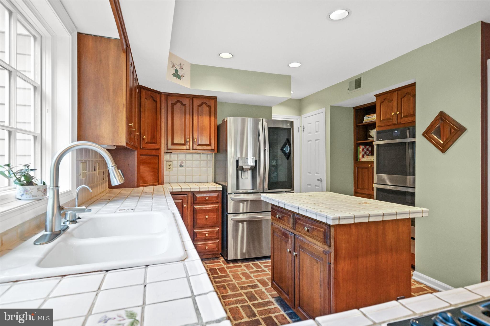 RADLEY RUN - Residential