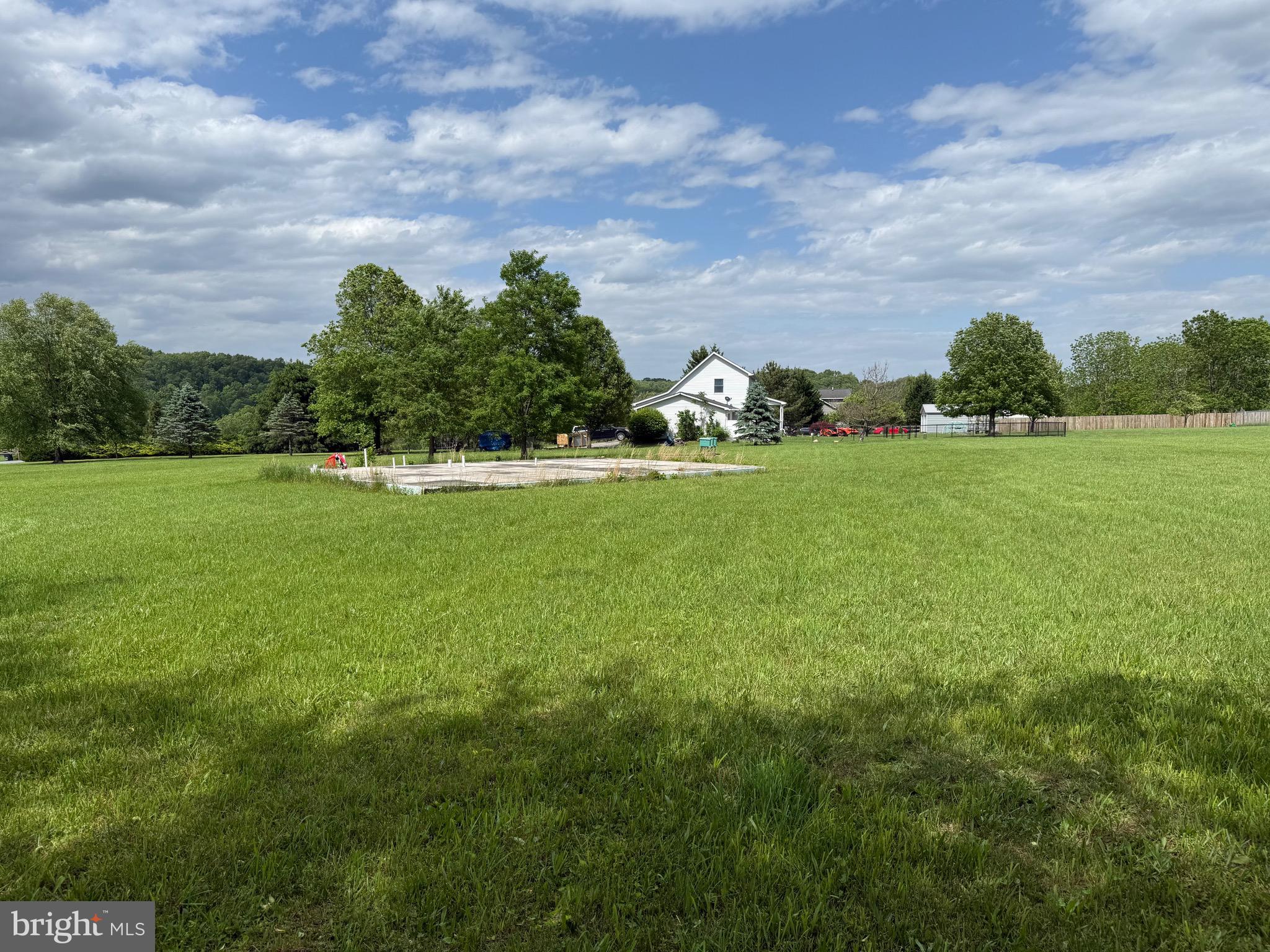 SLEEPY CREEK ORCHARD - Land