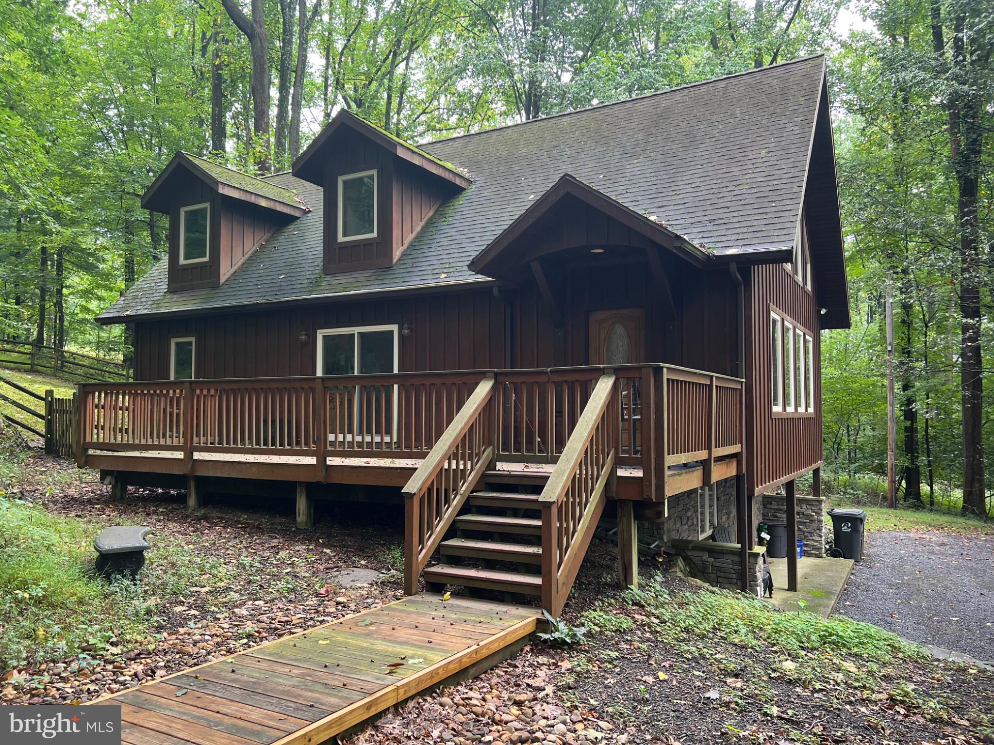 3 ORCHARD VIEW LANE