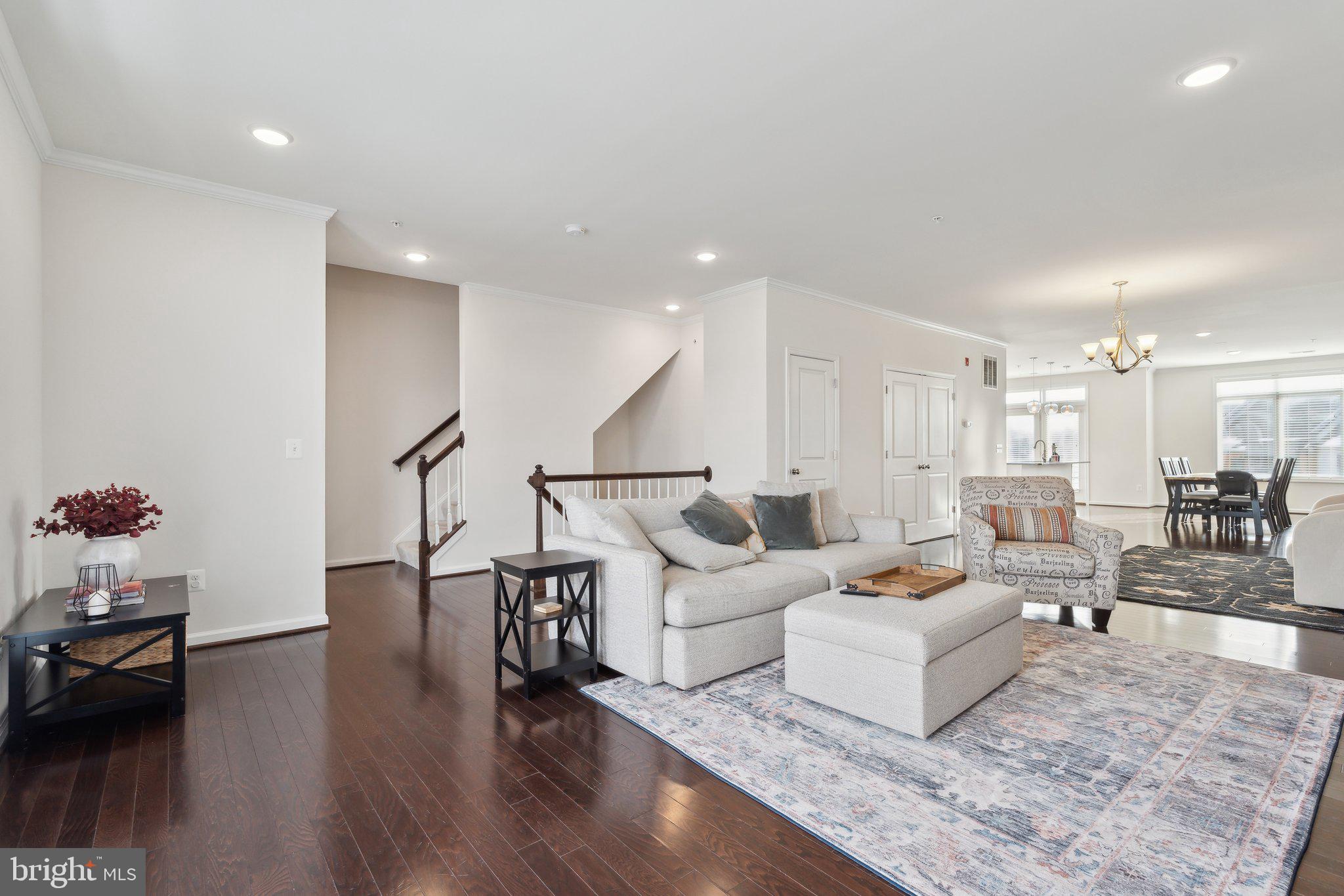 LOFTS AT VILLAGE WALK - Residential Lease