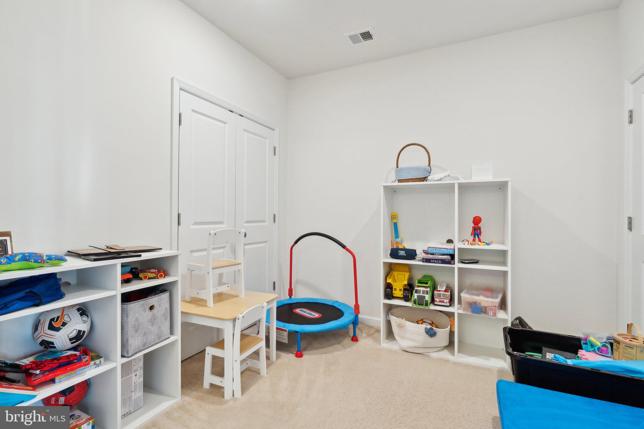 LOFTS AT VILLAGE WALK - Residential Lease