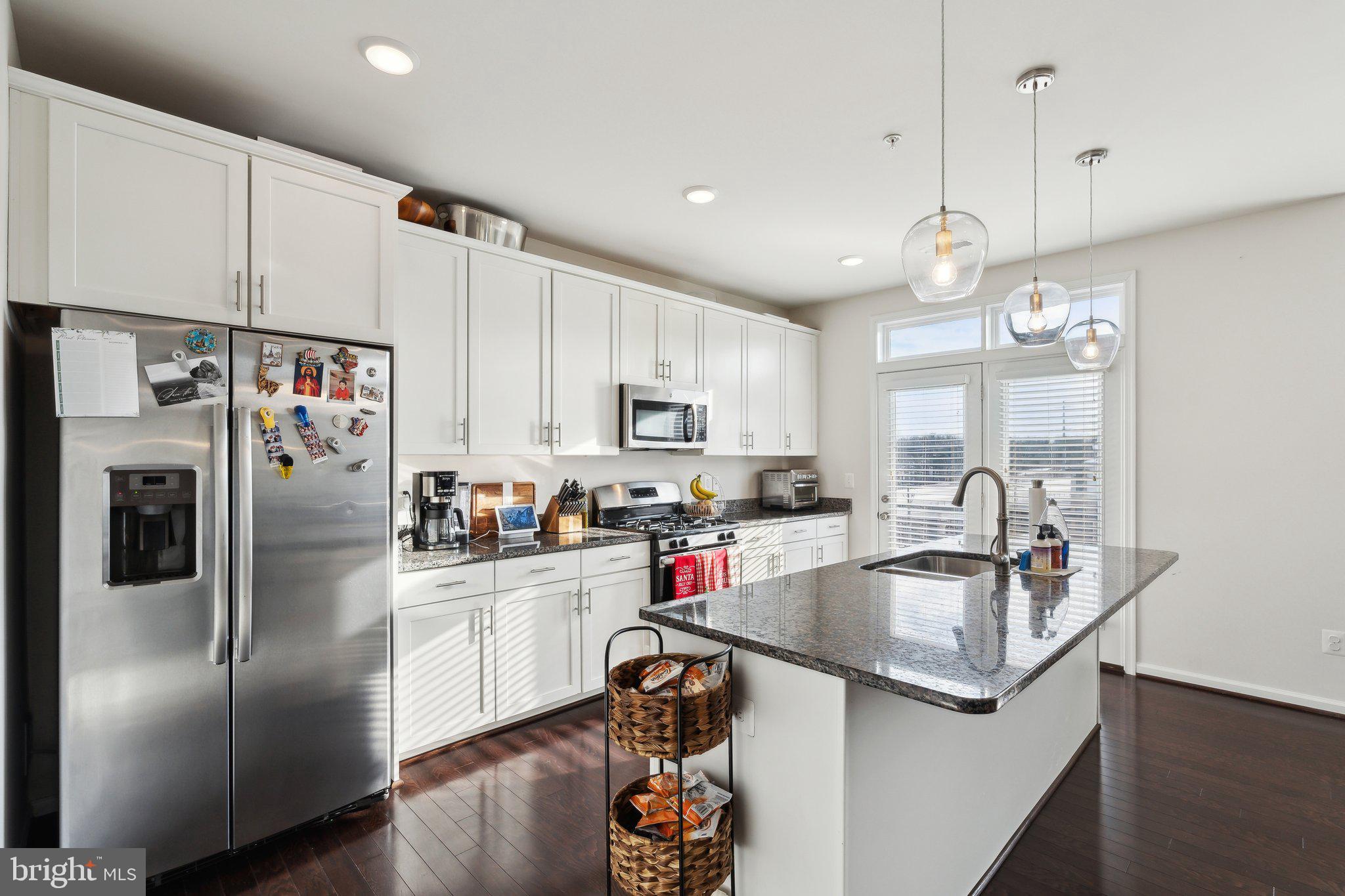 LOFTS AT VILLAGE WALK - Residential Lease