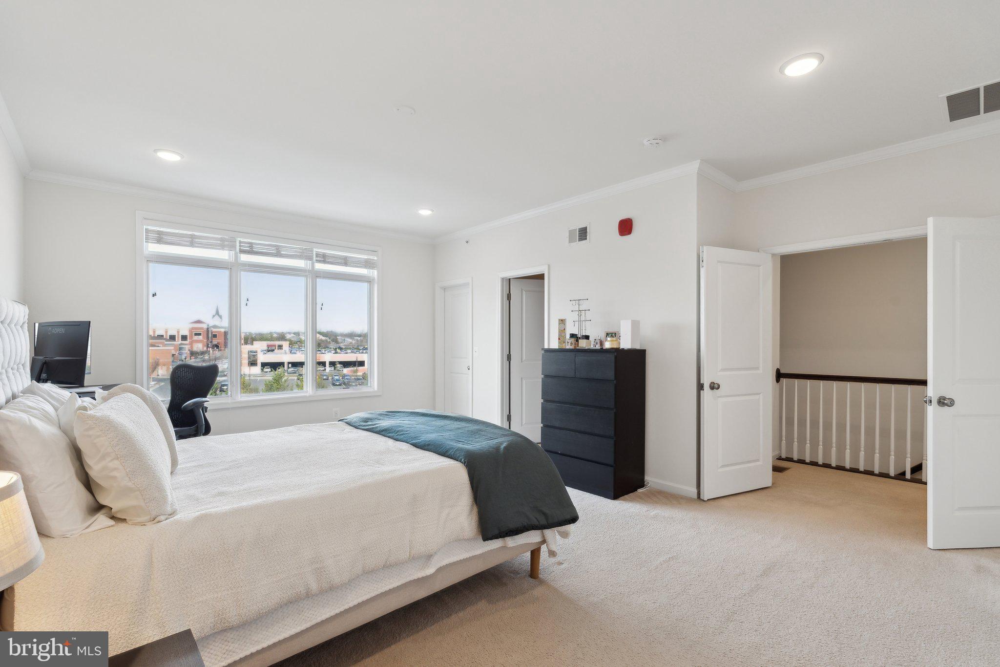 LOFTS AT VILLAGE WALK - Residential Lease