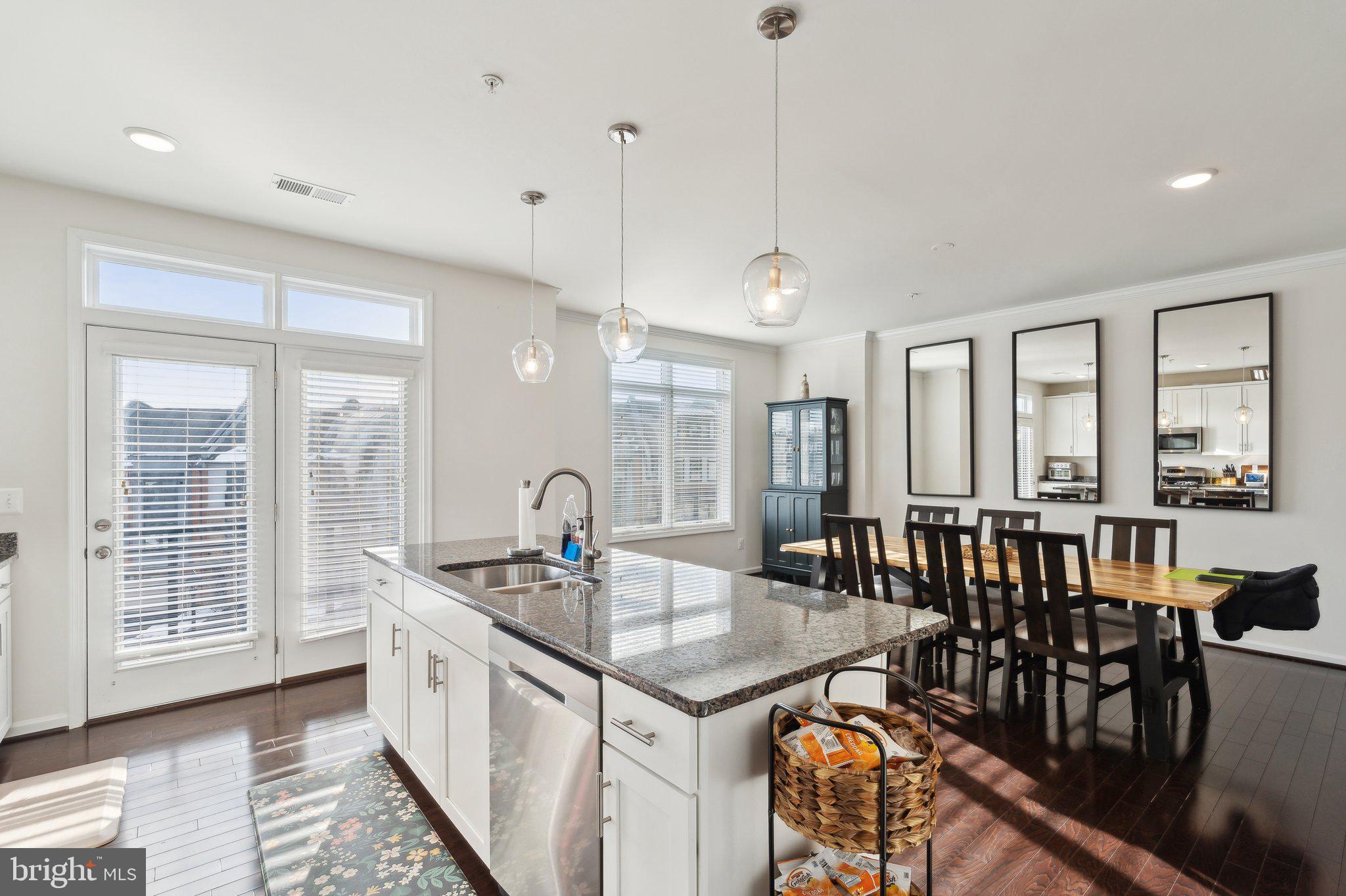 LOFTS AT VILLAGE WALK - Residential Lease