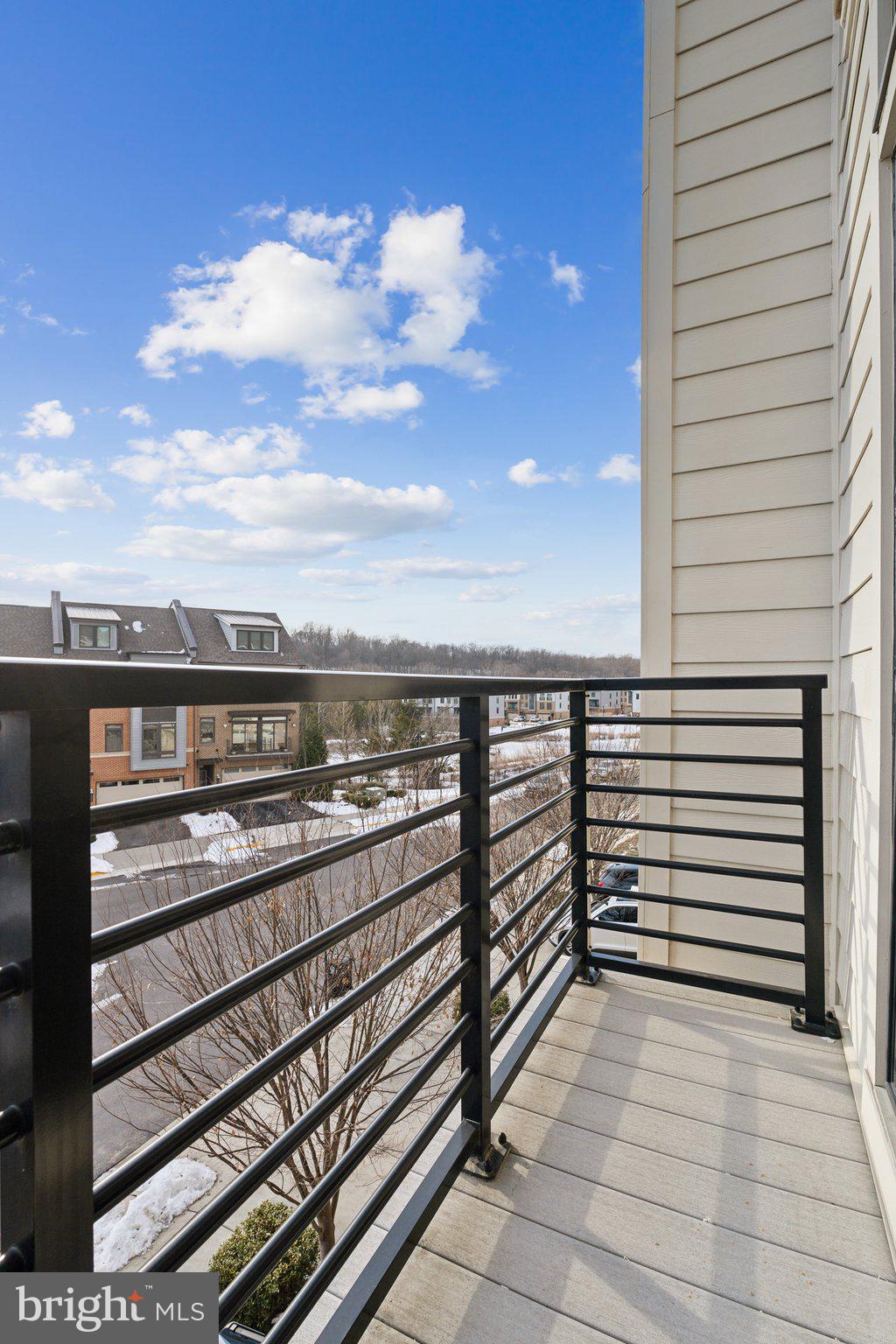 LOFTS AT VILLAGE WALK - Residential Lease