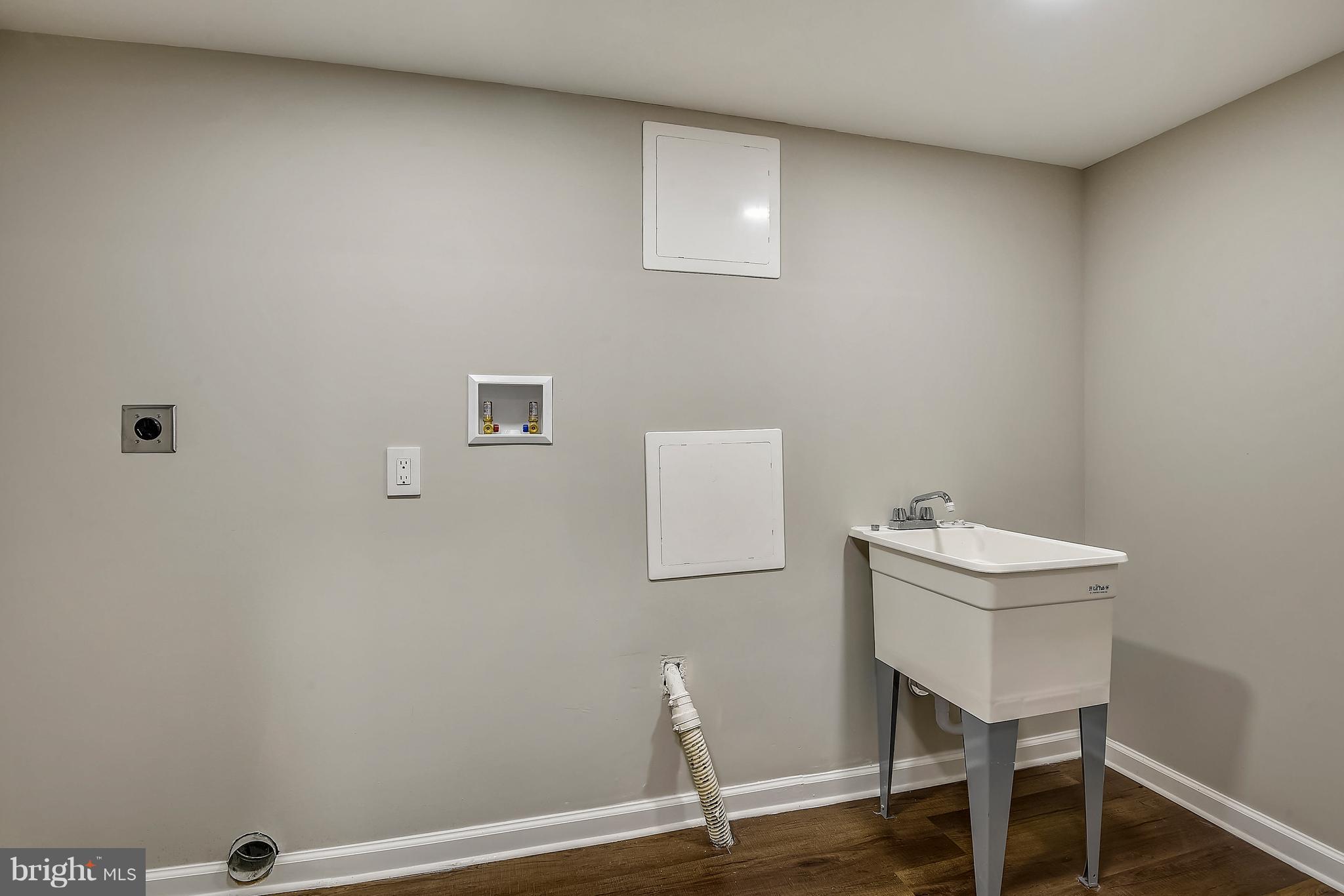 THE VILLAGES AT WELLINGTON - Residential