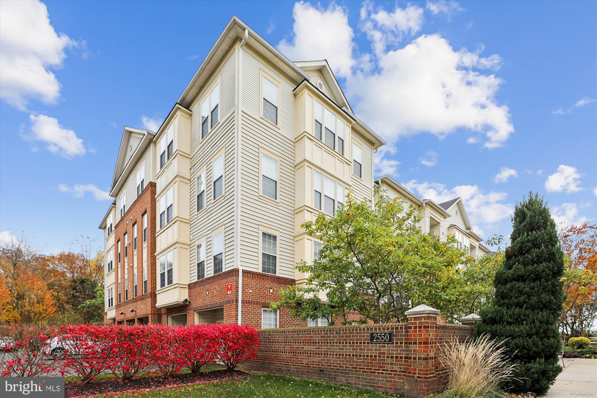 ENCLAVE AT ELLICOTT HILLS - Residential