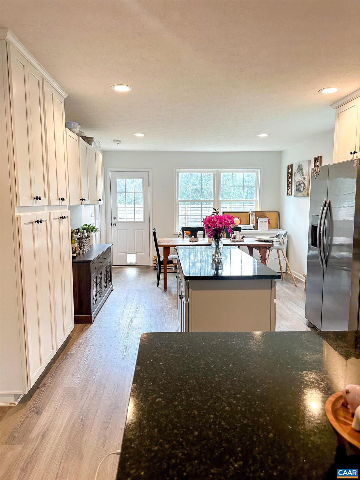 GROTTOES - Residential