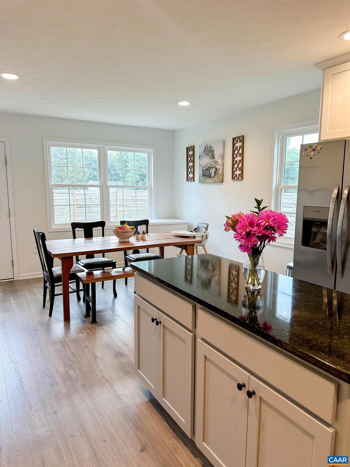 GROTTOES - Residential