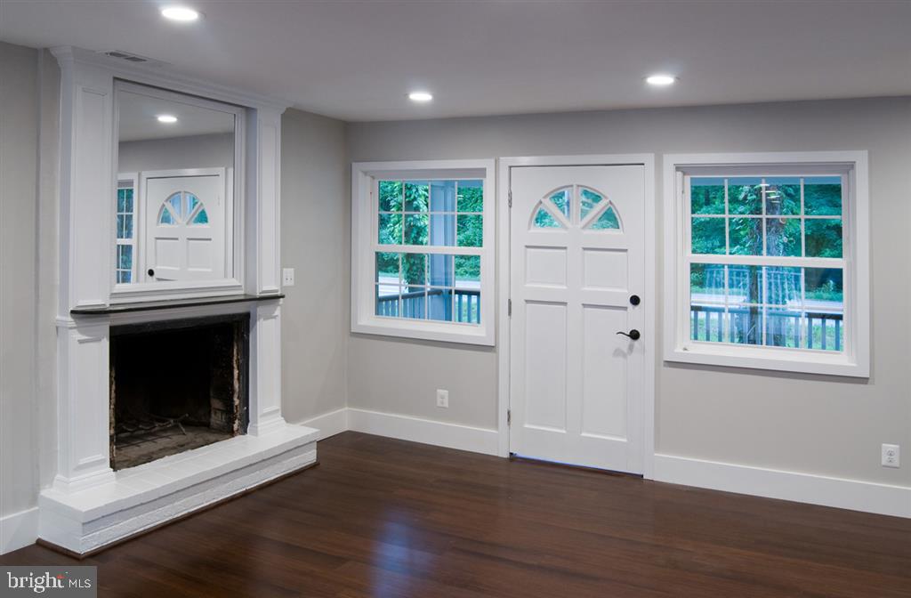 HAZELWOOD - Residential Lease