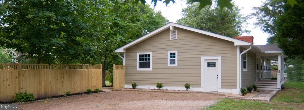 HAZELWOOD - Residential Lease