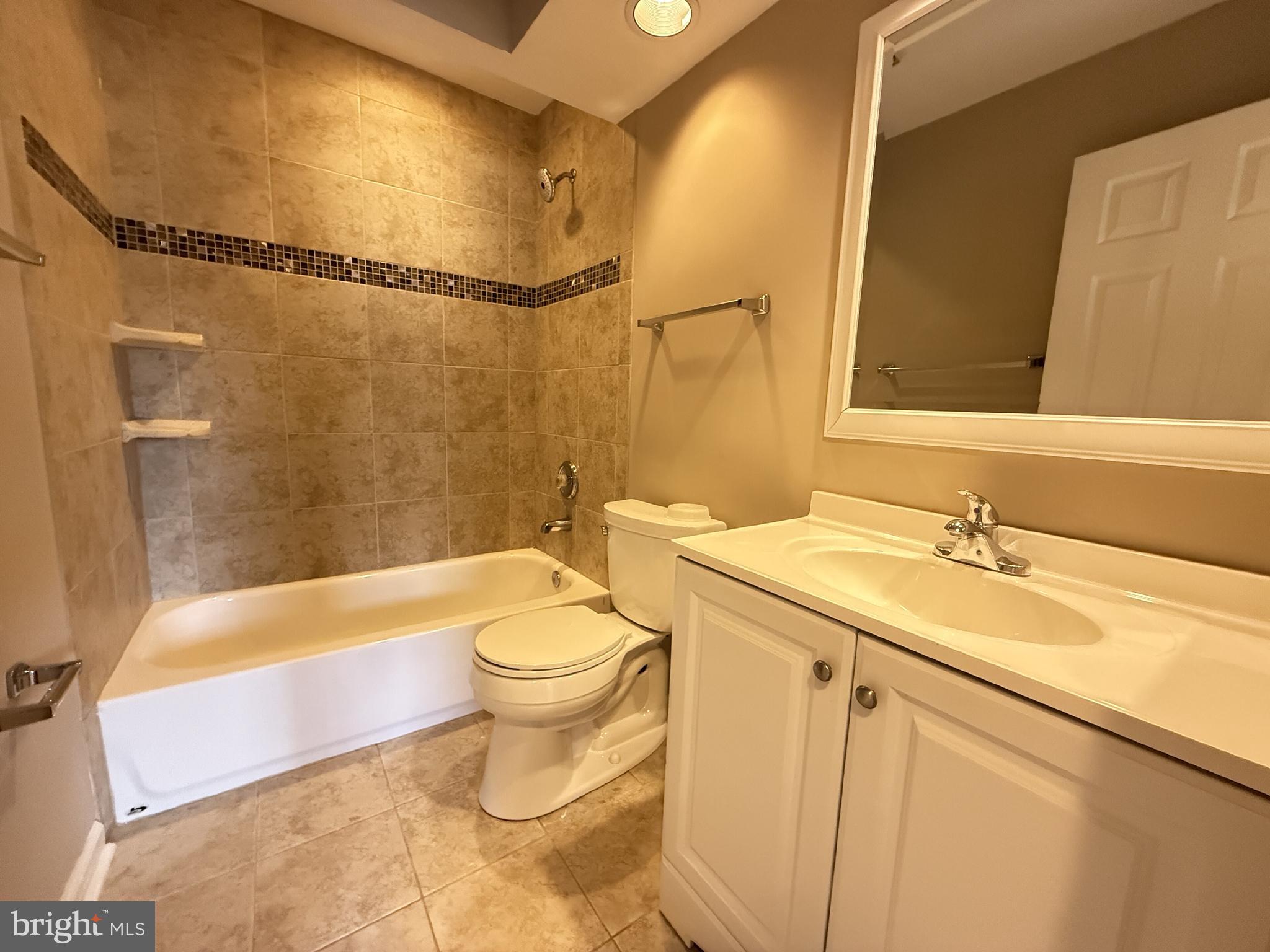 PRINCETON WOODS - Residential Lease