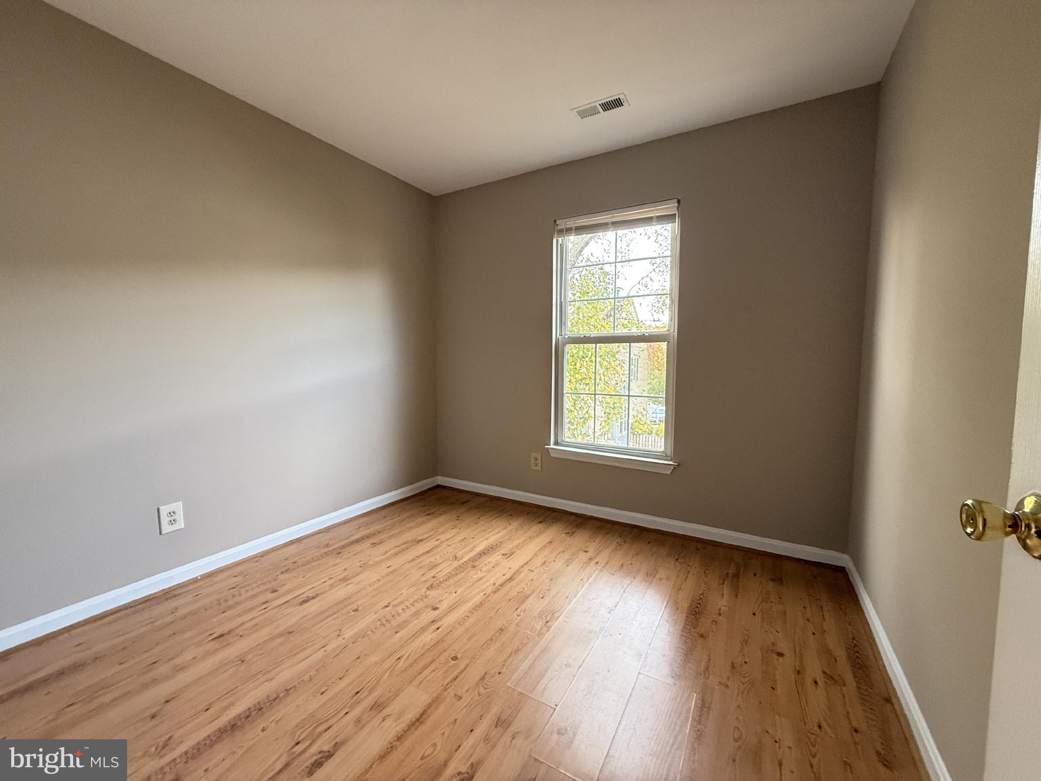 PRINCETON WOODS - Residential Lease