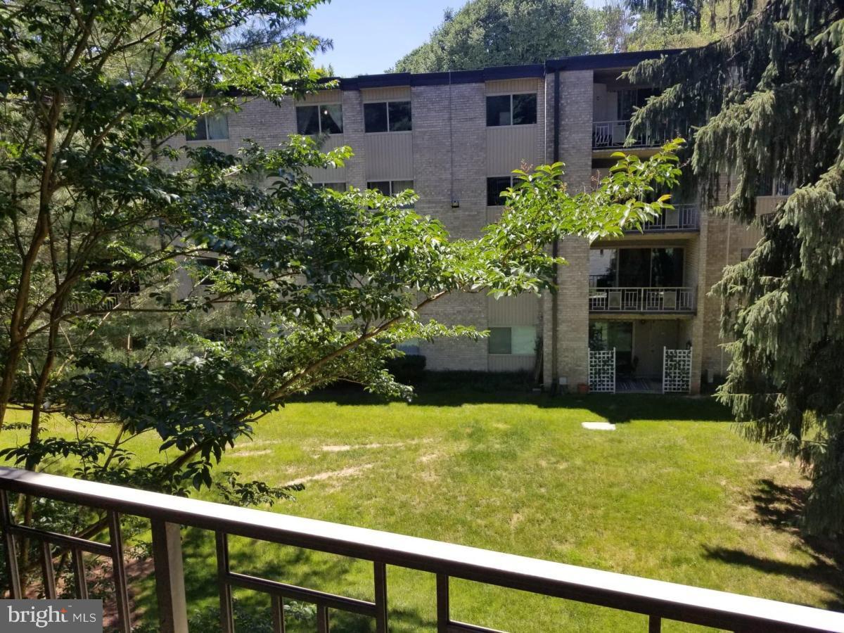 To show or questions please call Vincent at 202-823-7126 or email vincent.abell2010@gmail.com >>>>>>>>>>>>>>>>> Gorgeous newly renovated, beautifully equipped 3 BR 1.5 BA apartment 3rd (top floor) of secure building. Carpet floors, recessed lighting in LR, individually controlled CAC and heating.(utilities included in rent). Brand new white kitchen appliances, gas stove, microwave over the stove, refrigerator w/ icemaker and D/W. Large private balcony. High amount of sunlight in unit. Large community pool.