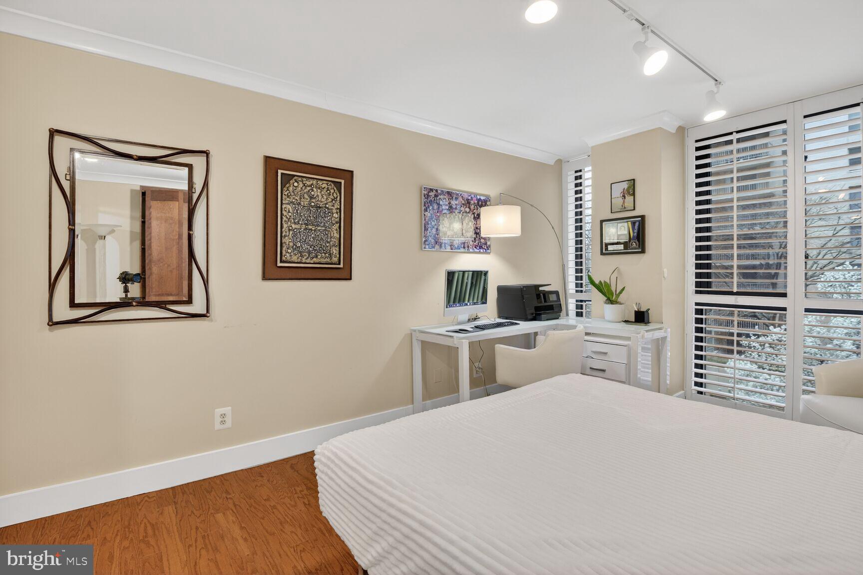 4620 NORTH PARK AVE - Residential