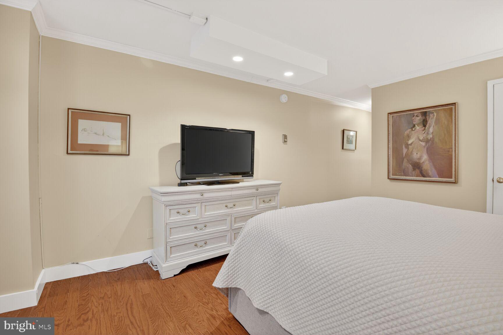 4620 NORTH PARK AVE - Residential