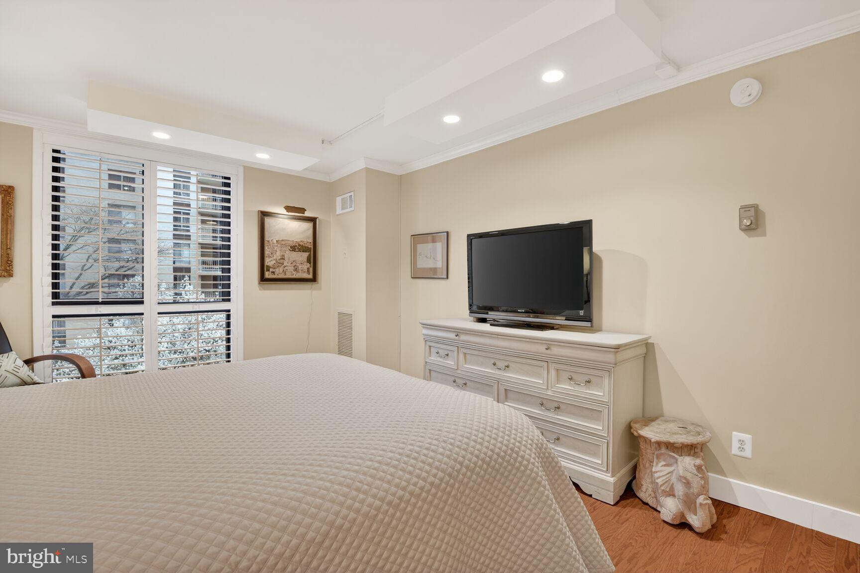 4620 NORTH PARK AVE - Residential