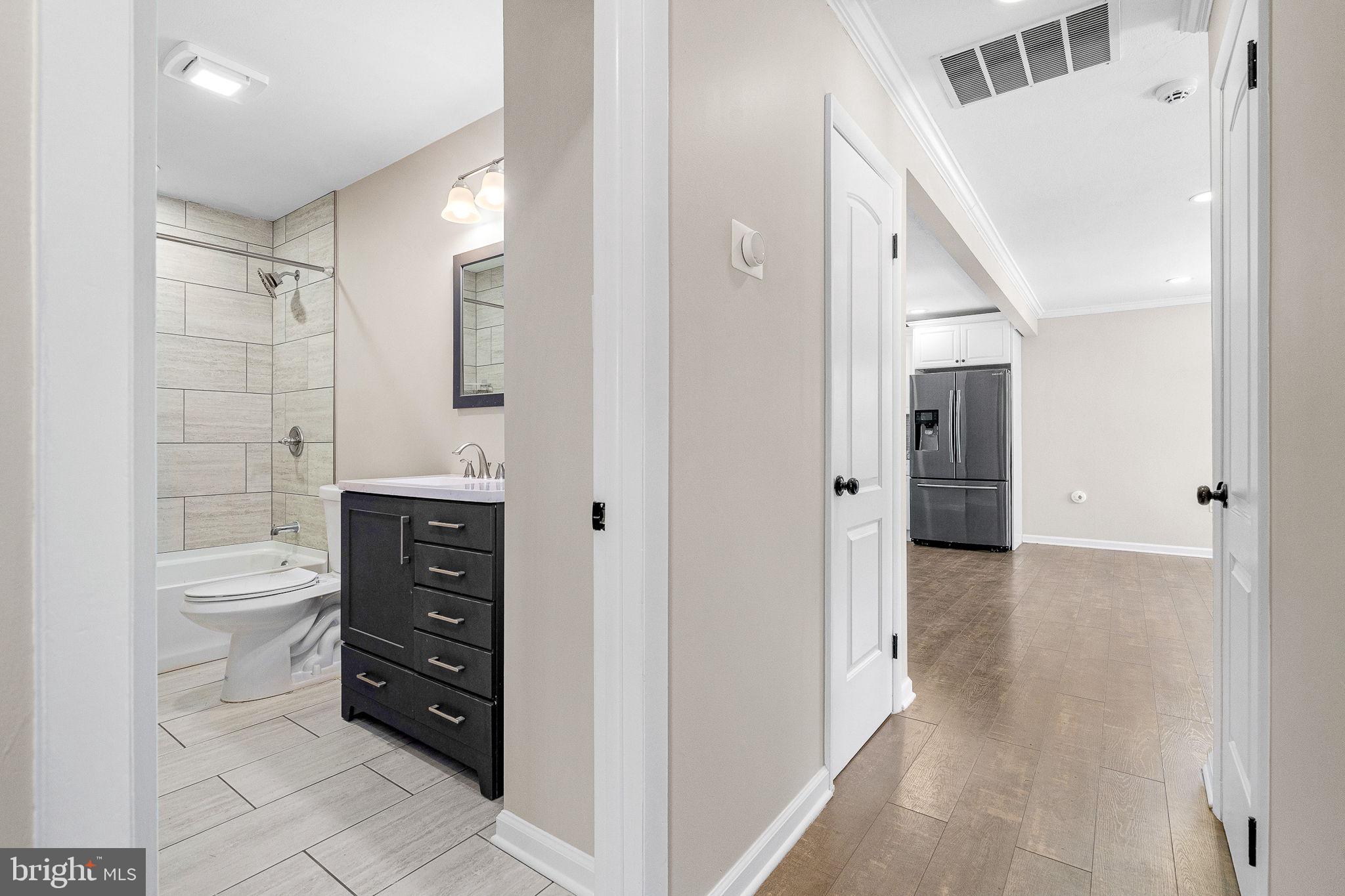 BREA MAR MANOR - Residential