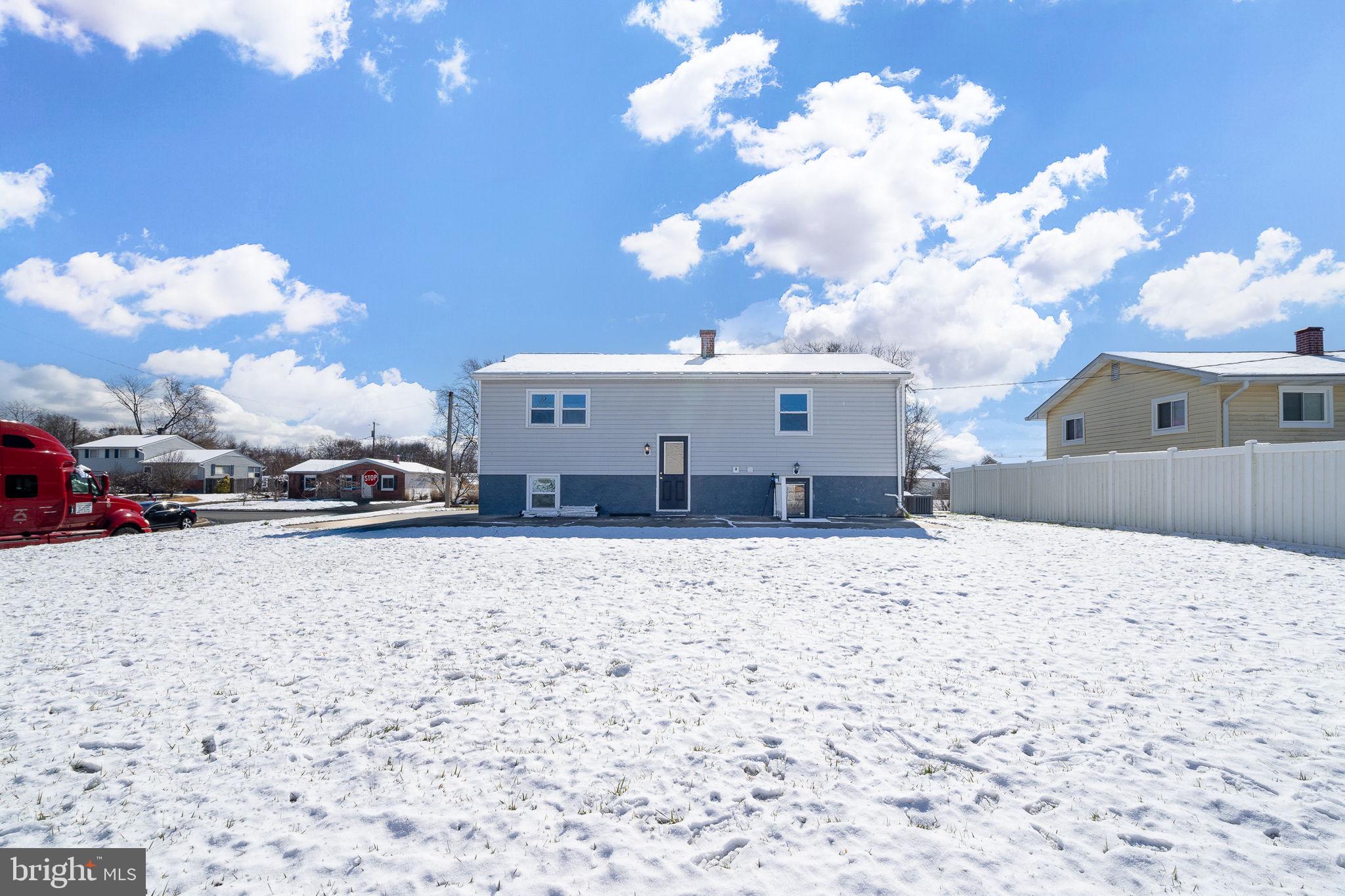 BREA MAR MANOR - Residential