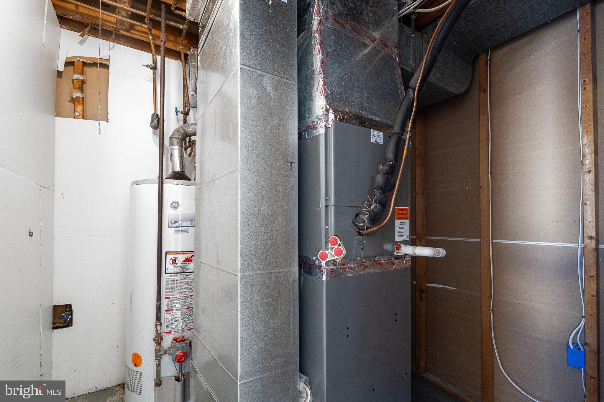 BREA MAR MANOR - Residential