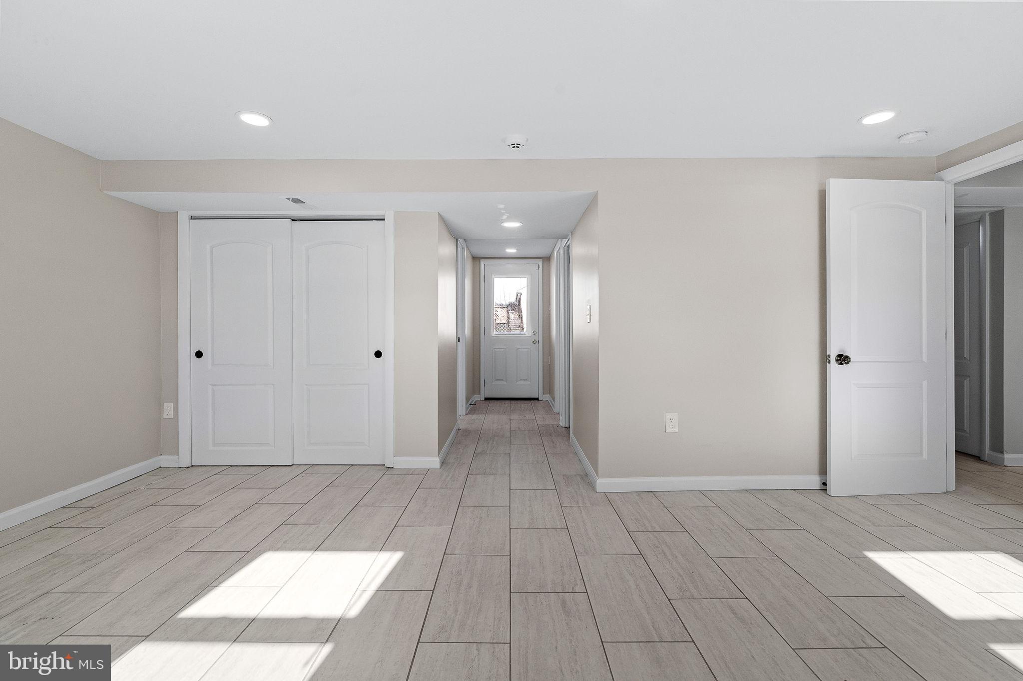 BREA MAR MANOR - Residential