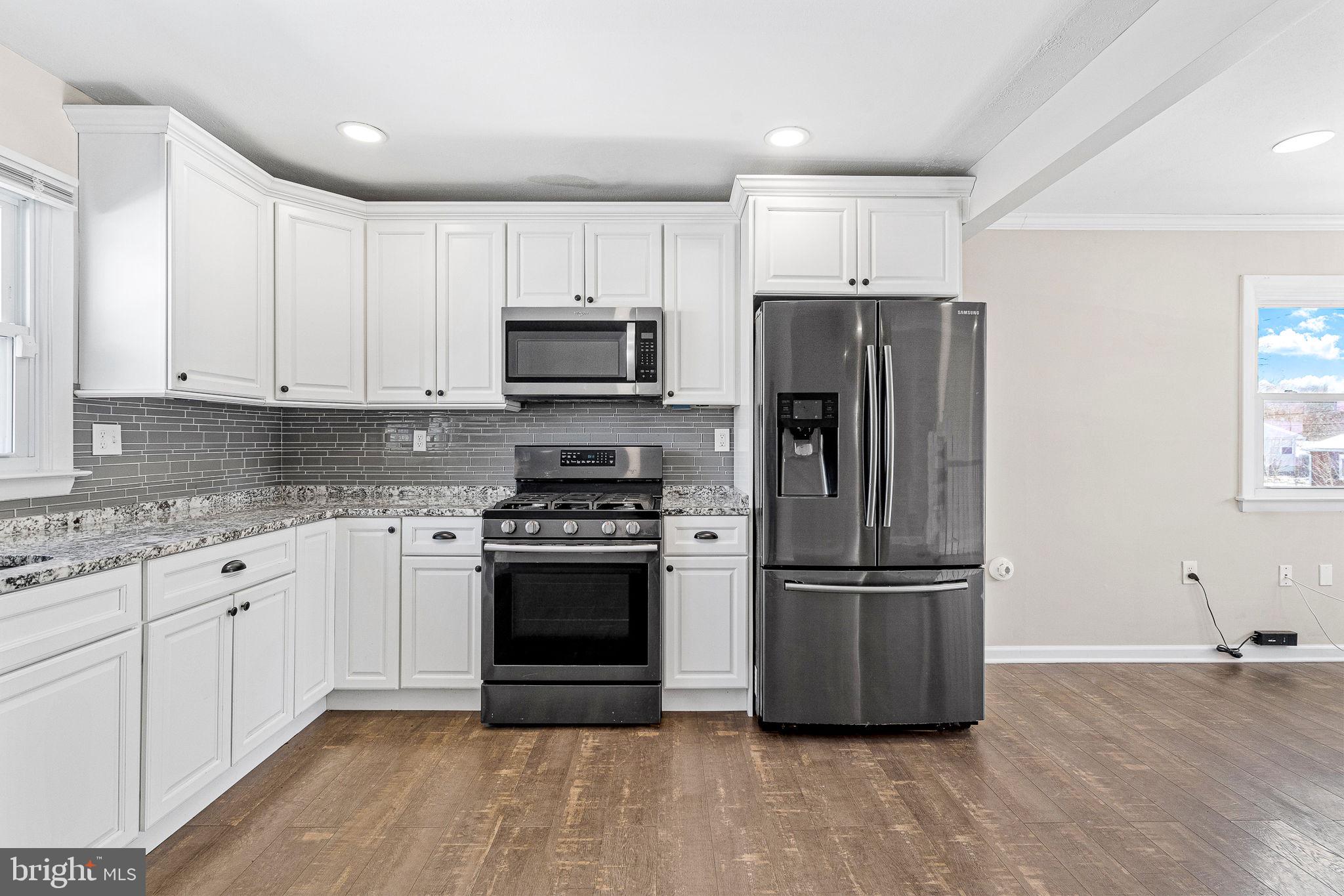 BREA MAR MANOR - Residential