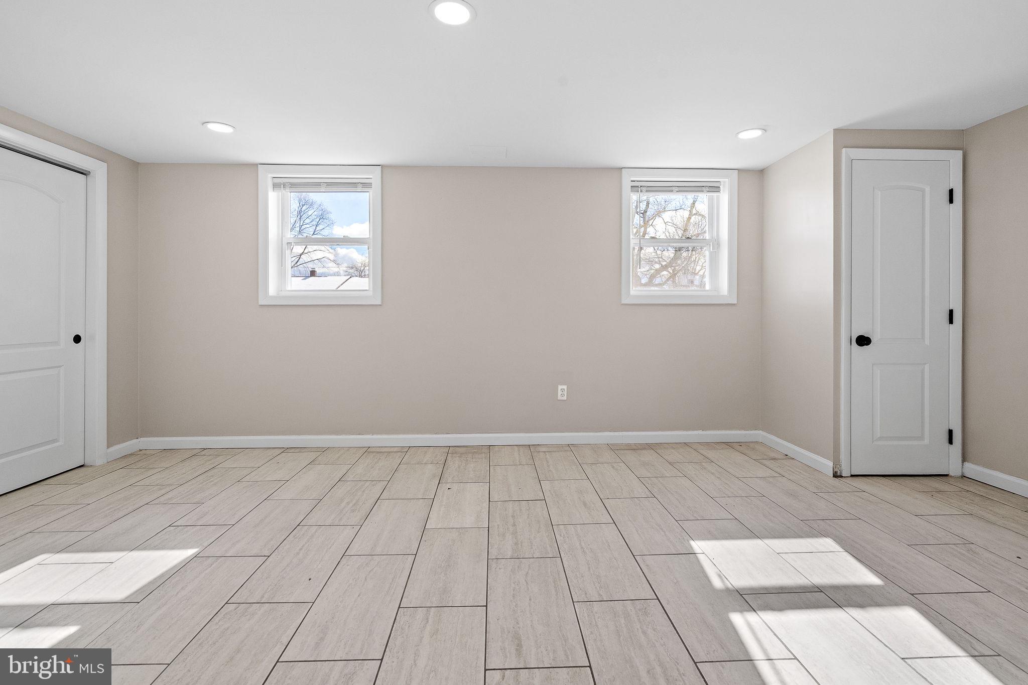 BREA MAR MANOR - Residential