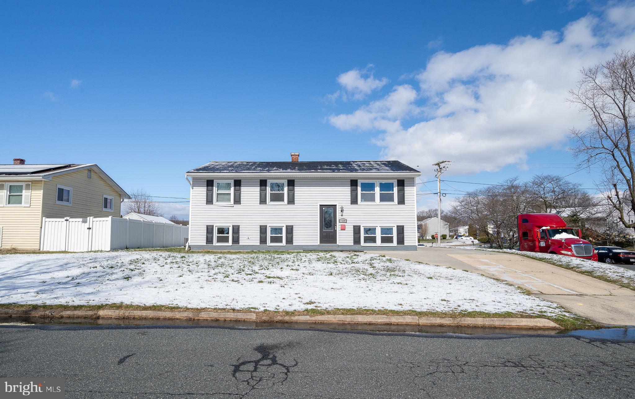 BREA MAR MANOR - Residential