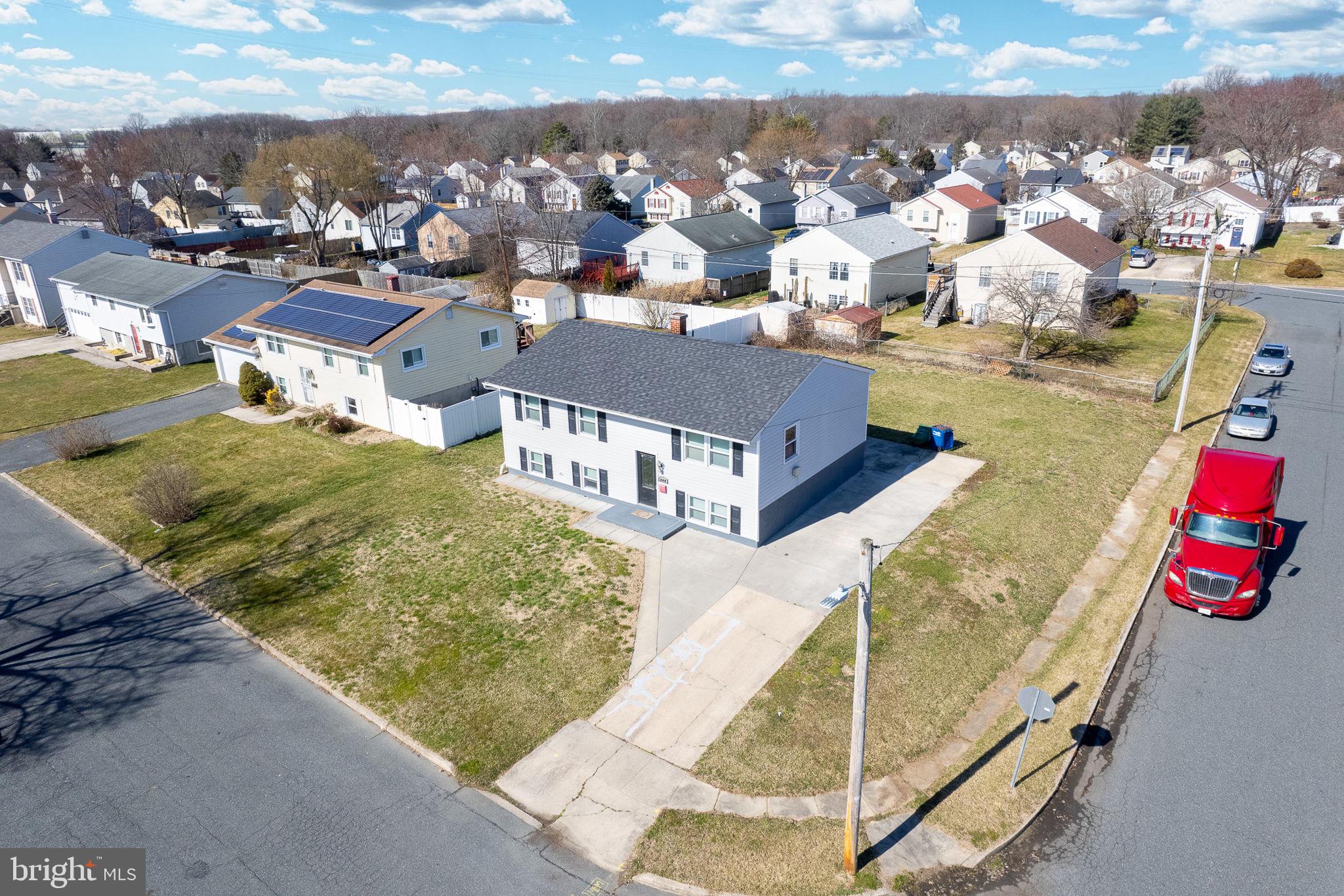 BREA MAR MANOR - Residential