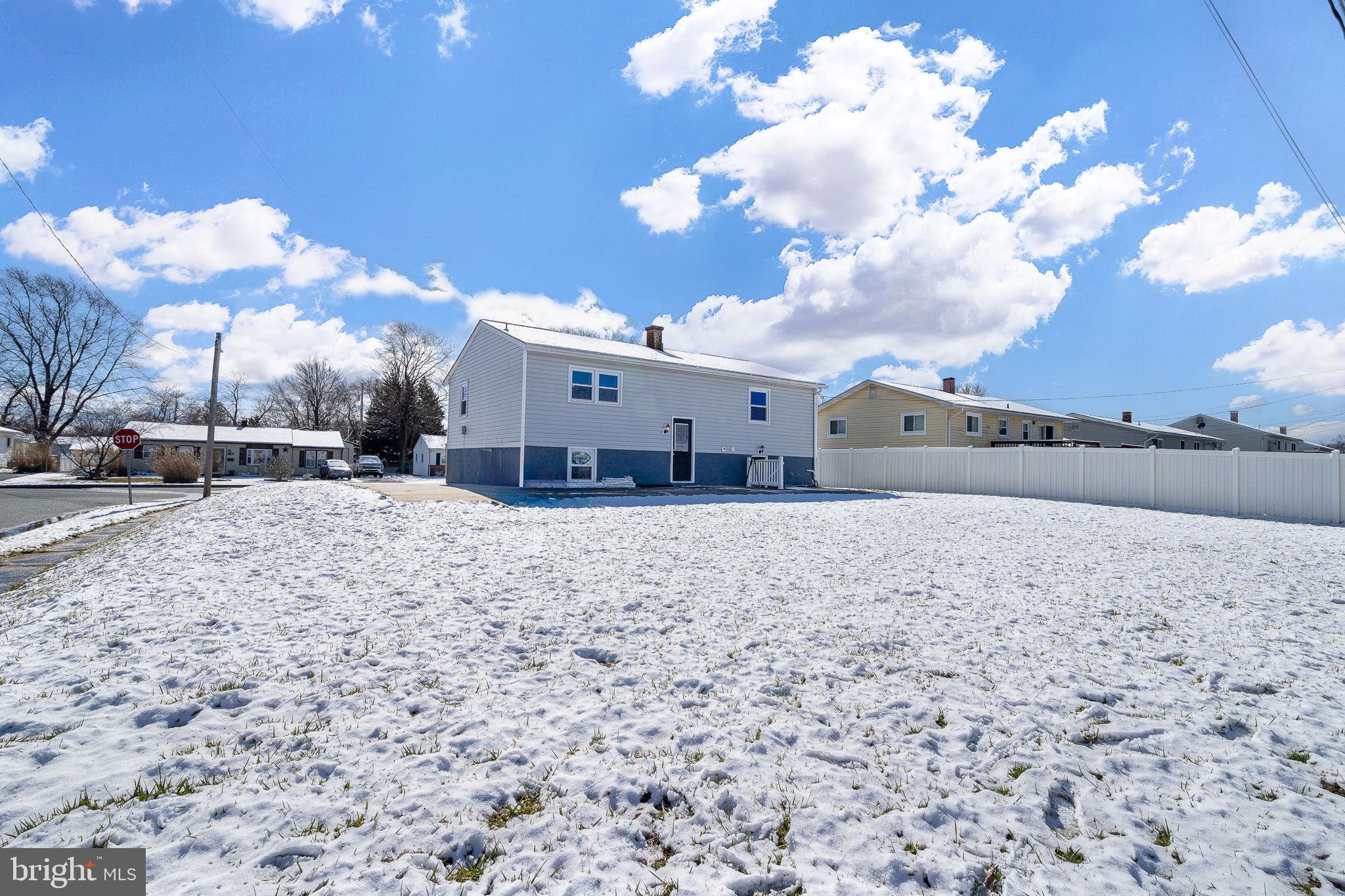 BREA MAR MANOR - Residential