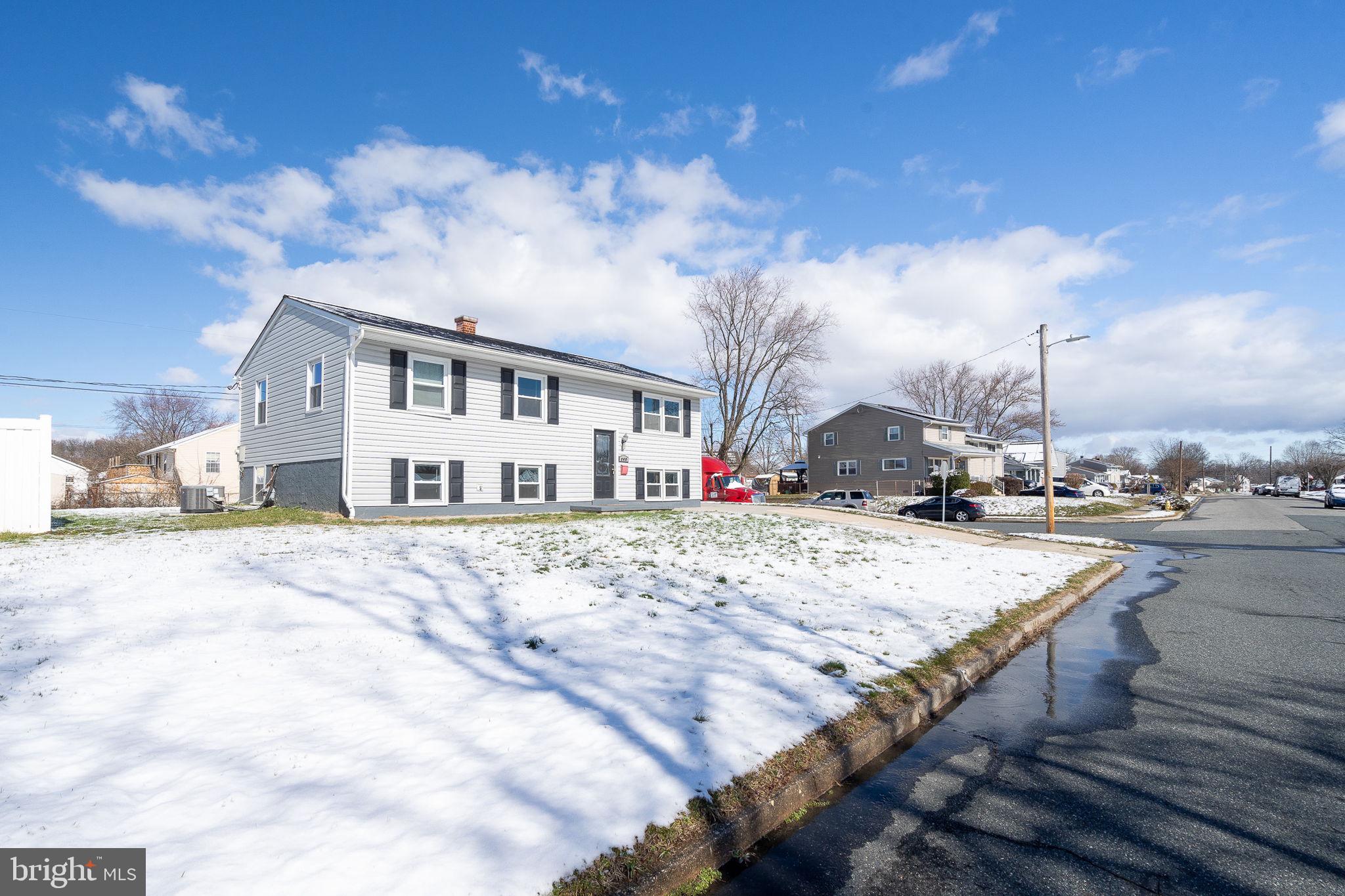 BREA MAR MANOR - Residential