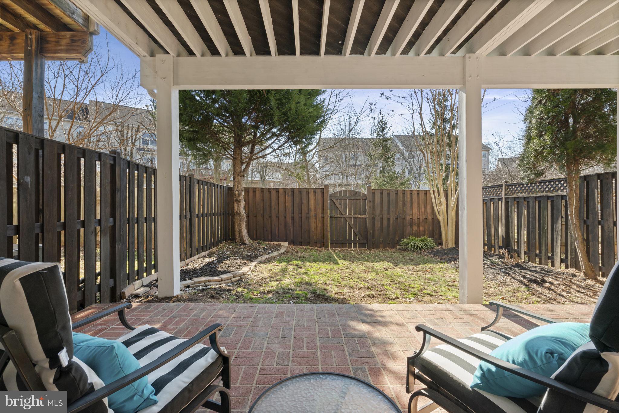 FARMWELL HUNT - Residential