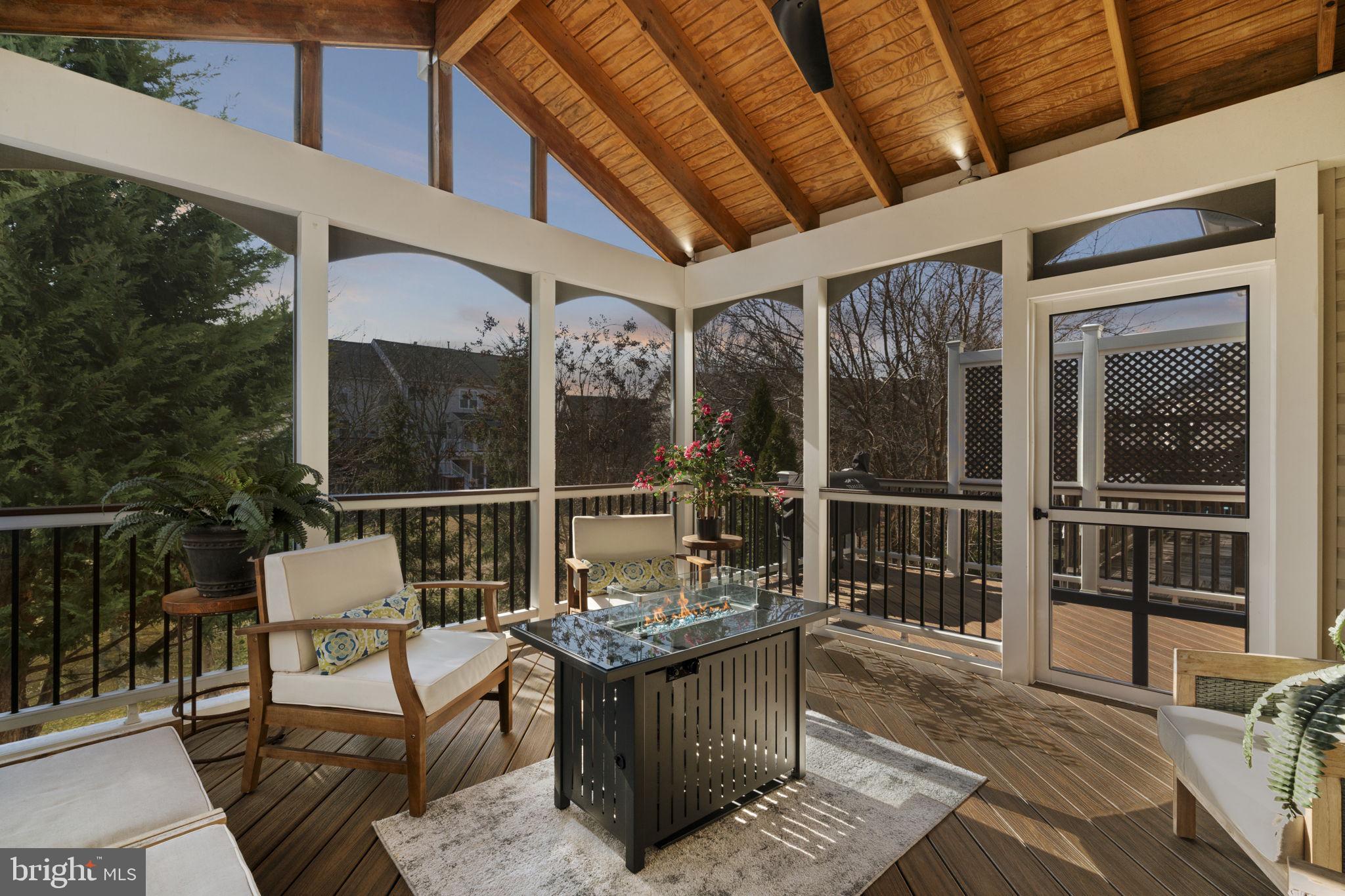 FARMWELL HUNT - Residential