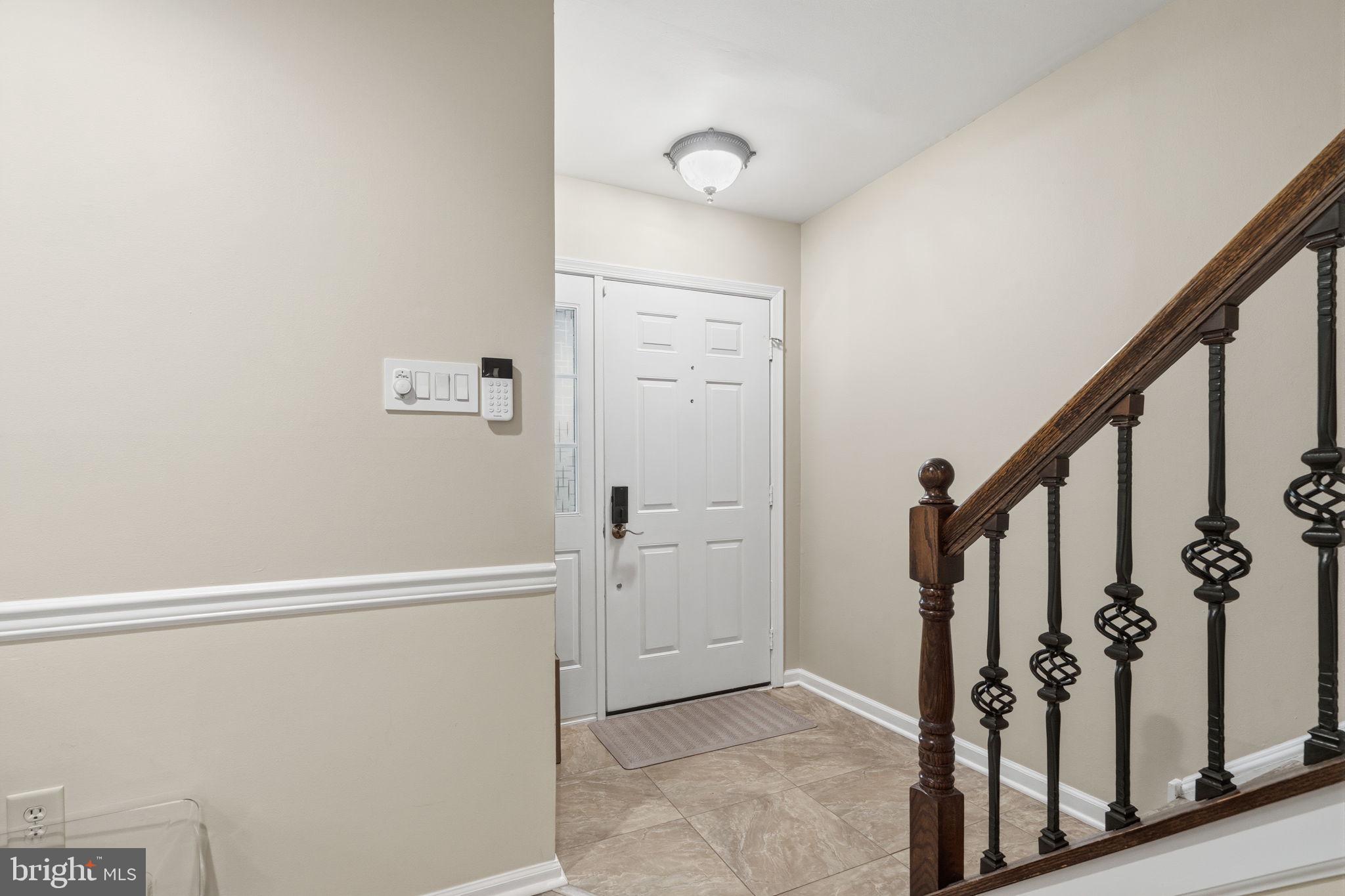 5 LOCUST LANE