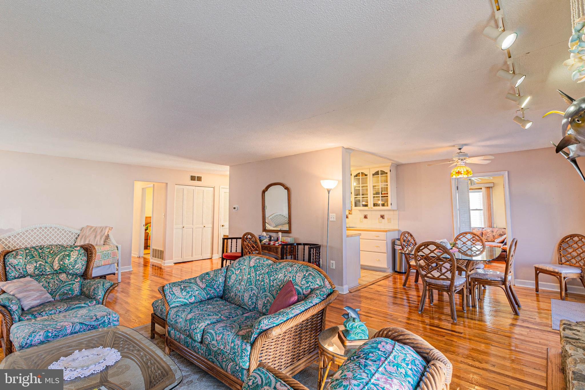 CAINE KEYS II EXT - Residential