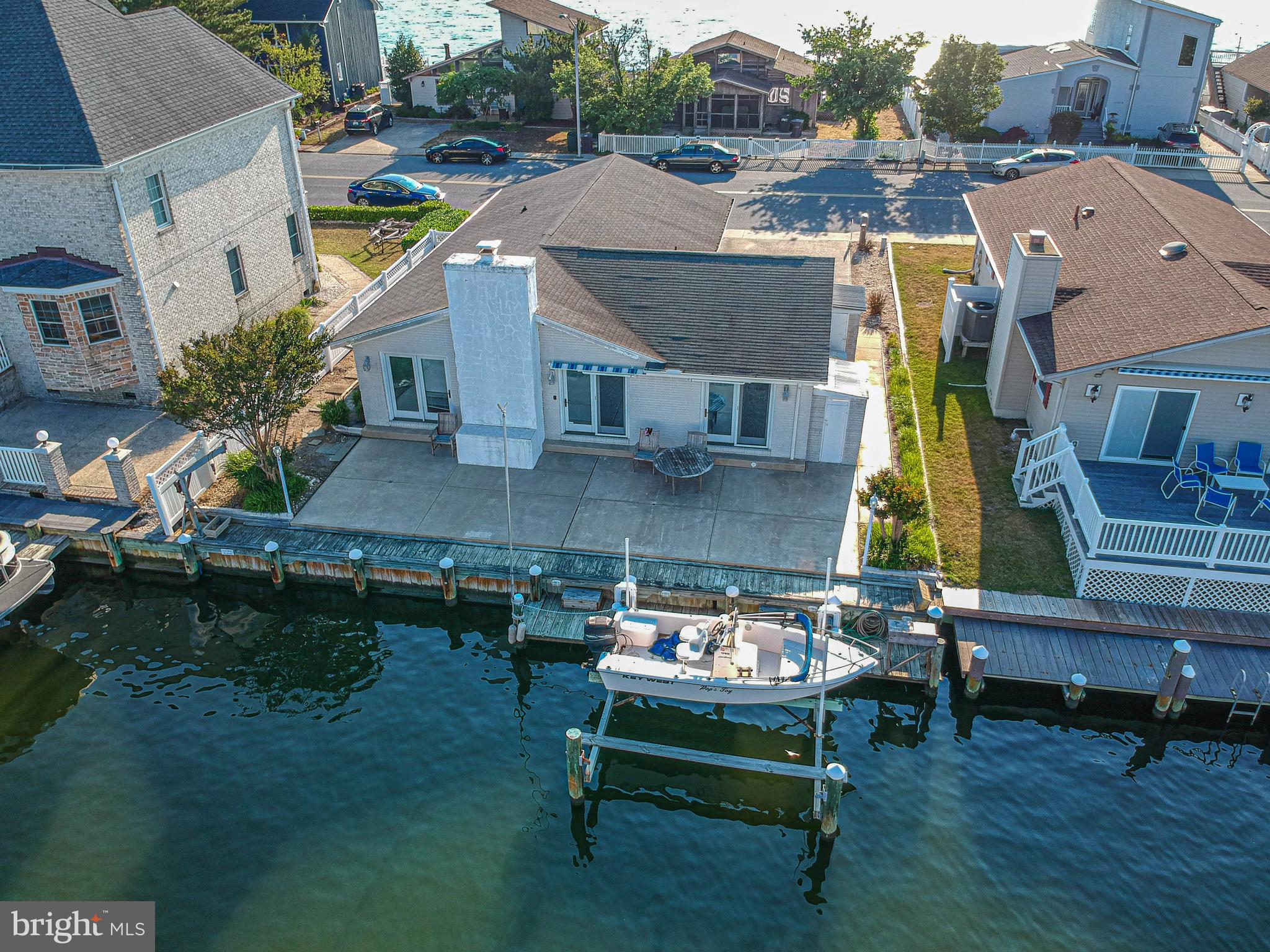 CAINE KEYS II EXT - Residential